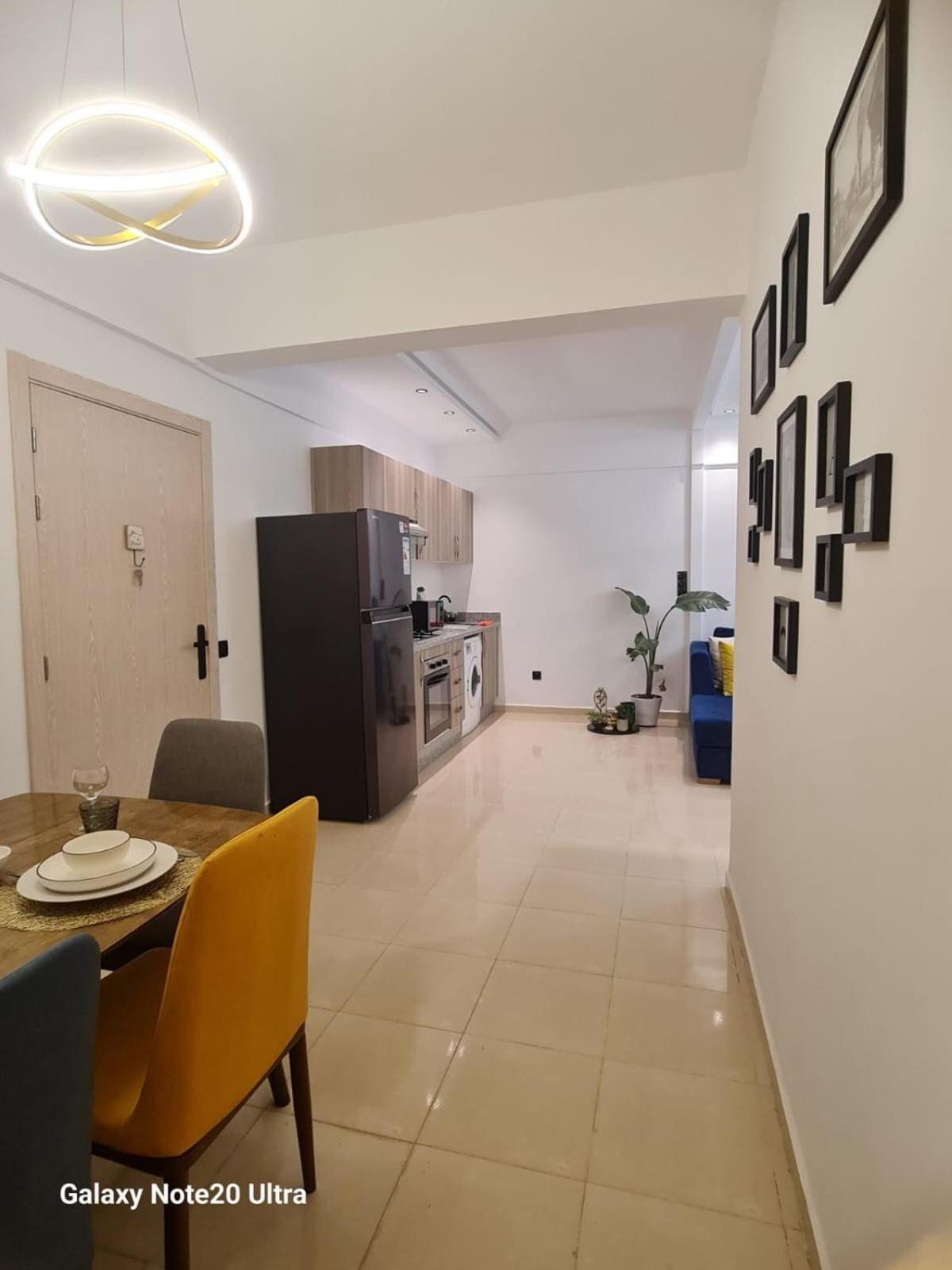 Quiet Apartment *