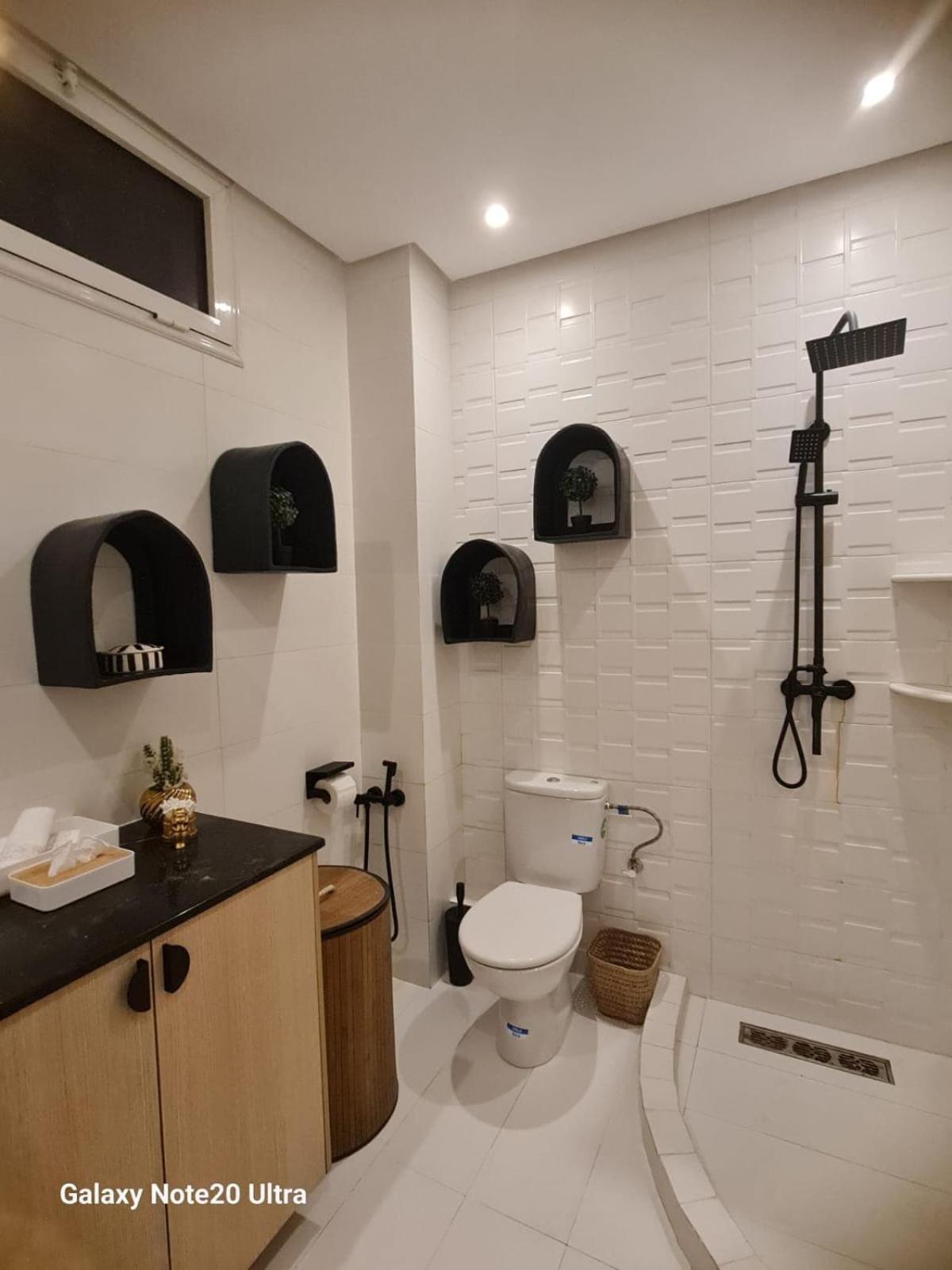 Quiet Apartment *