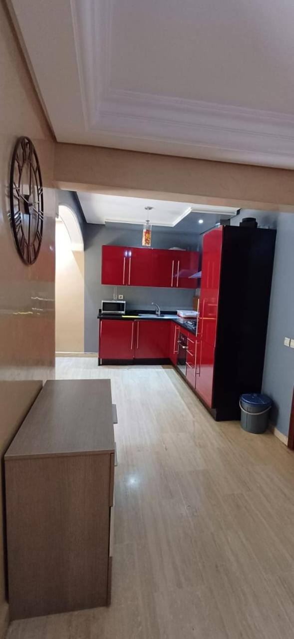 Apartment Familial Hamza 2 *