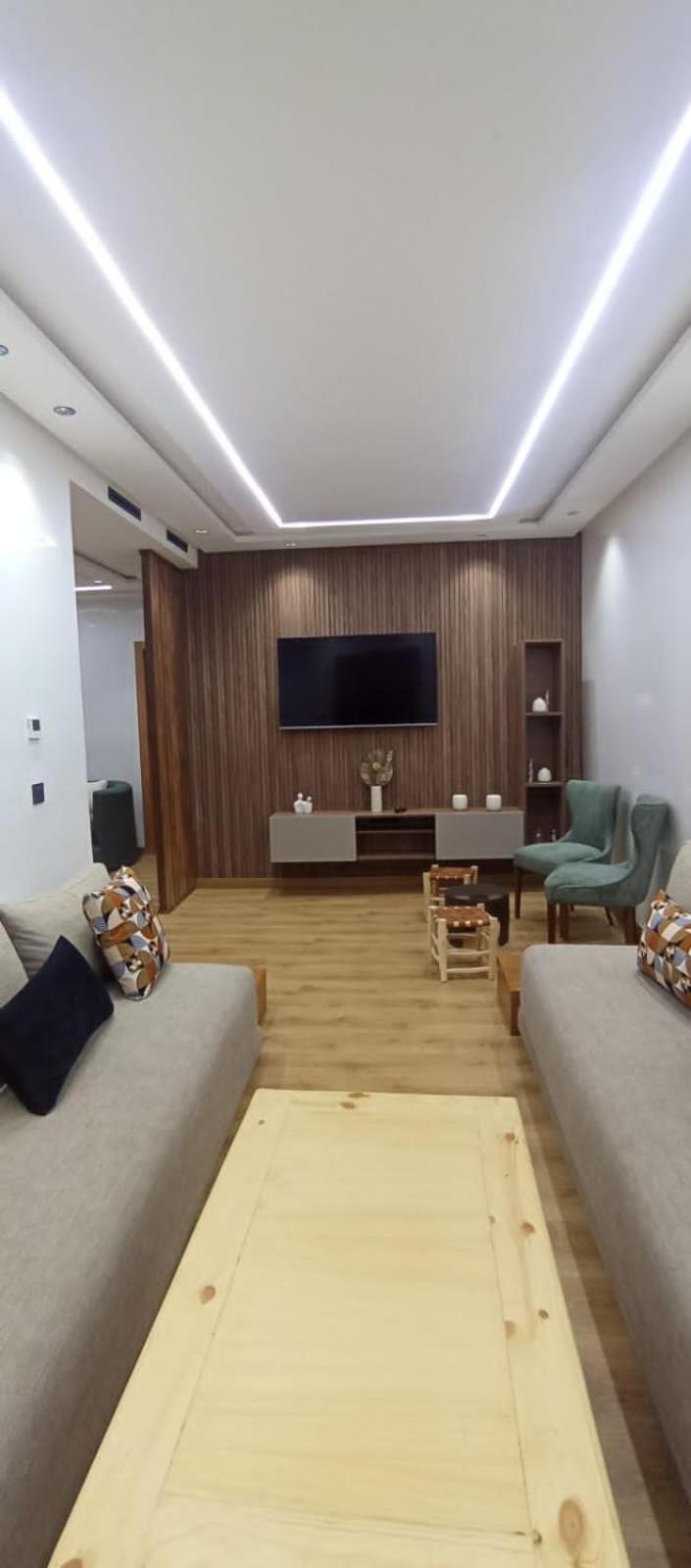Modern Luxury *