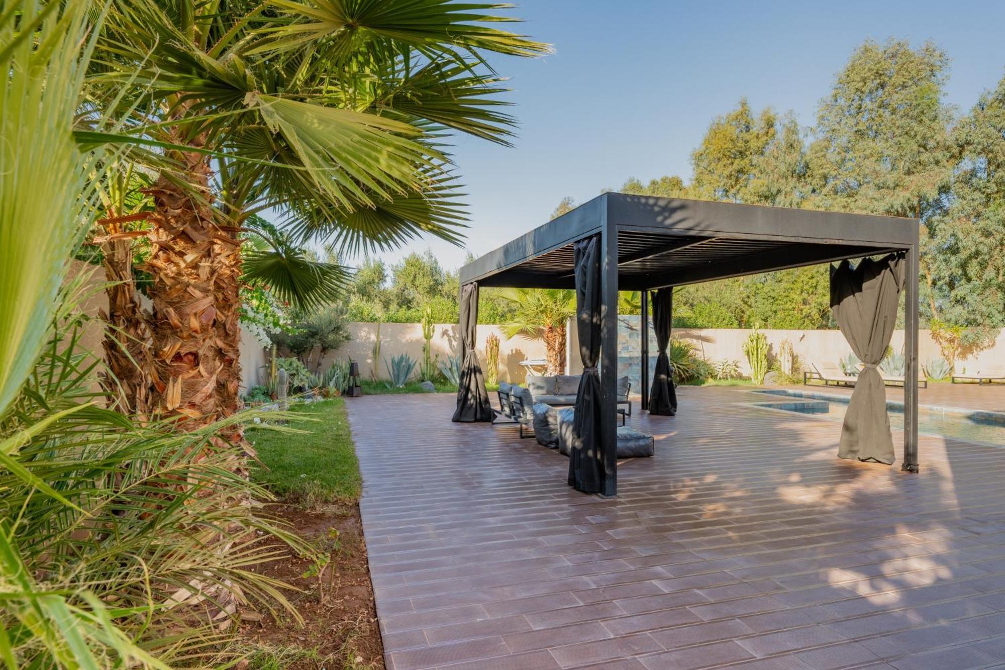 Glamorous Modern Villamarrakesh Pousada