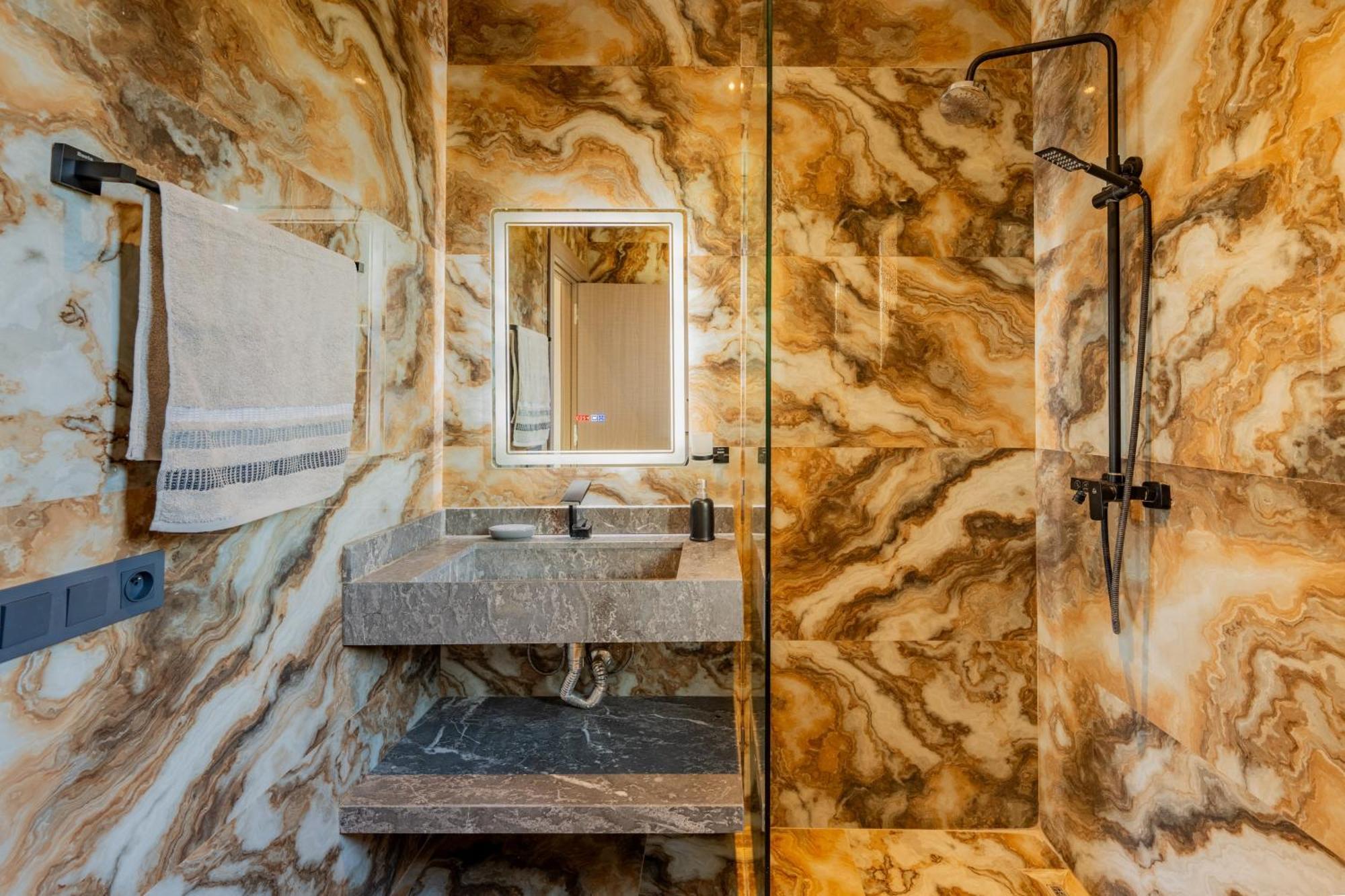 Glamorous Modern Villamarrakesh