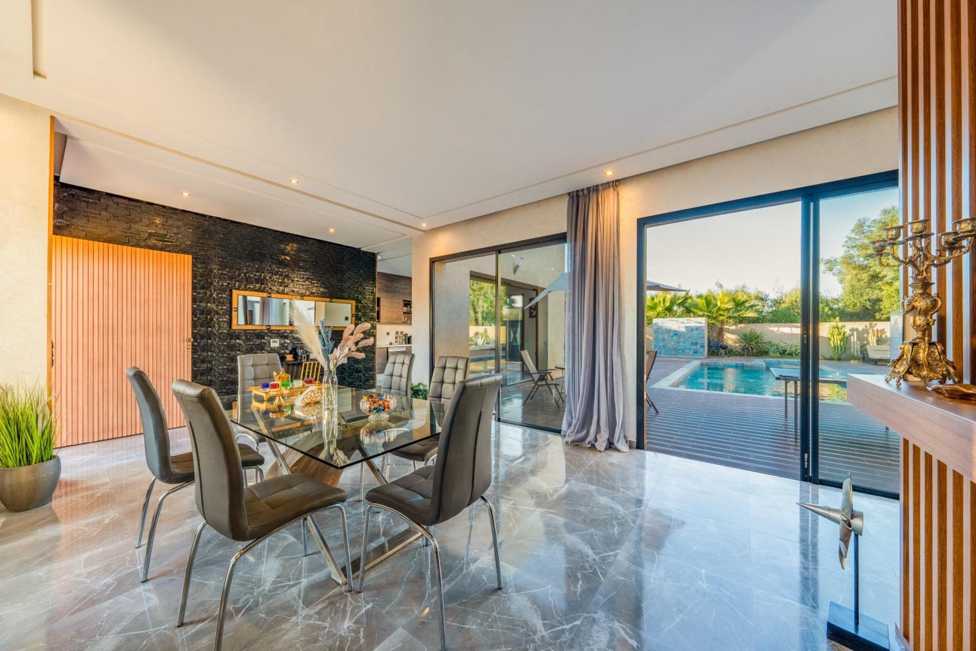 Glamorous Modern Villamarrakesh Pousada
