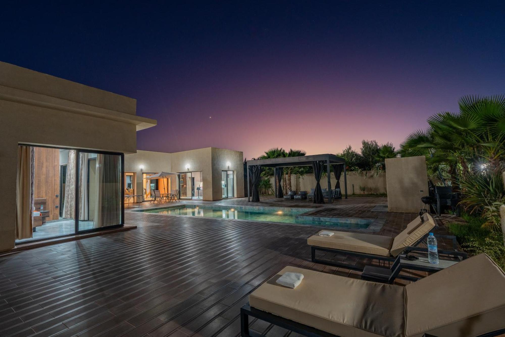 Glamorous Modern Villamarrakesh Pousada Marraquexe