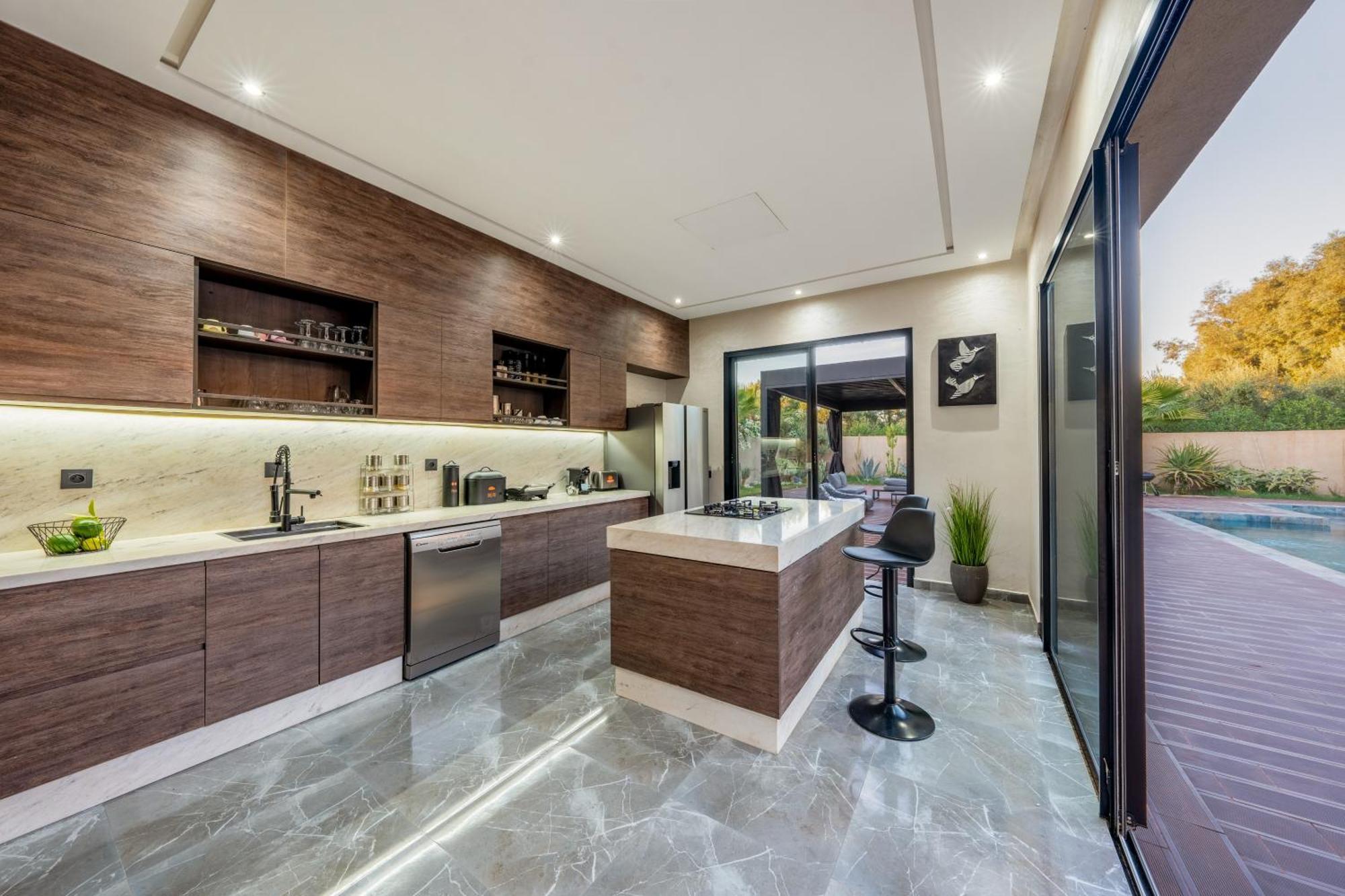 Glamorous Modern Villamarrakesh Pousada