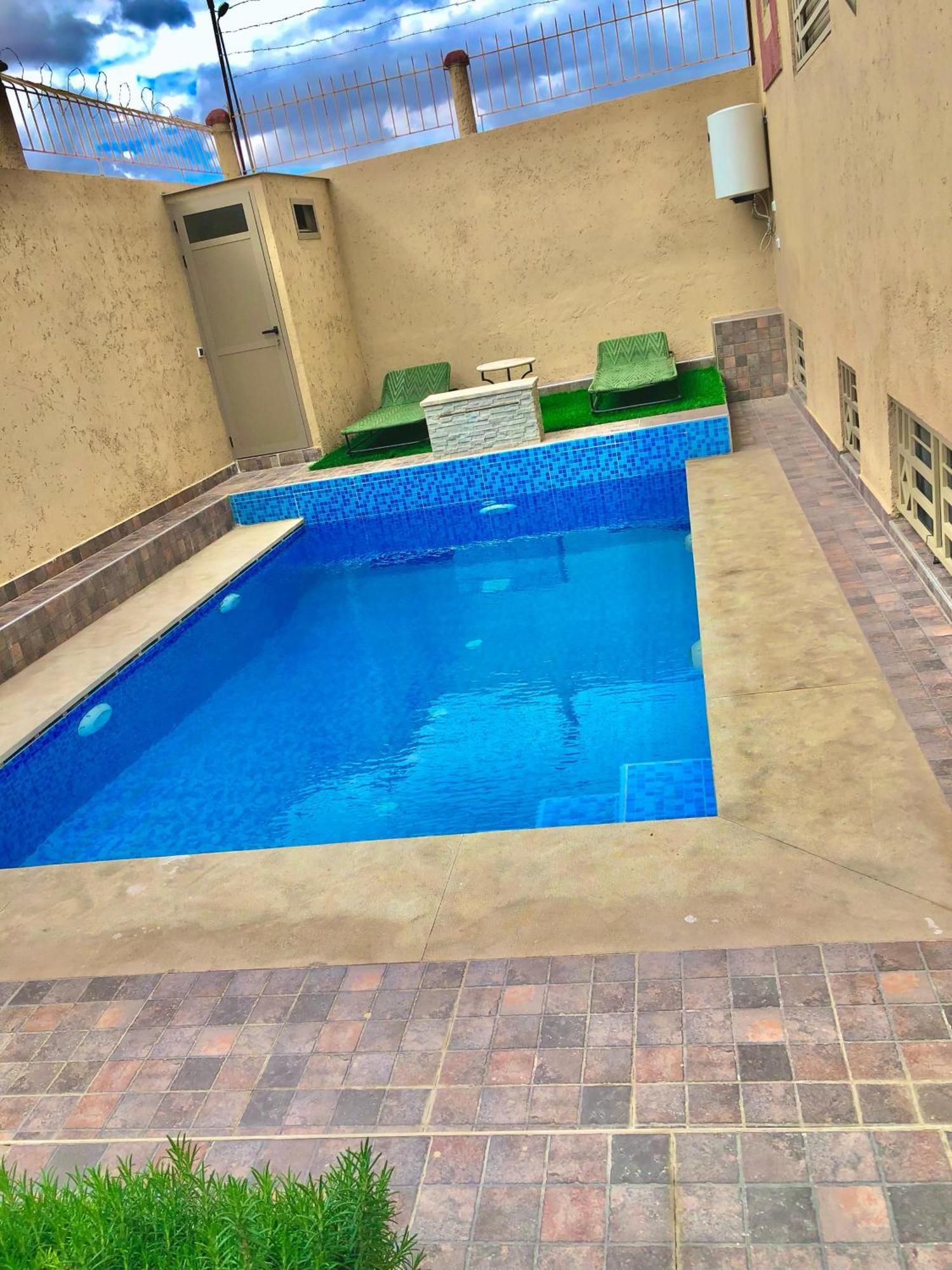 Sara, Superbe Avec Jardin Et Piscine Privee Apartamento *