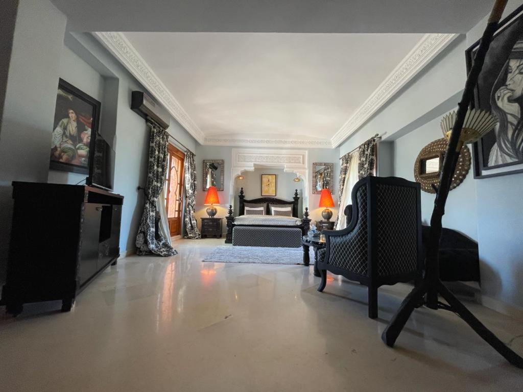 Souzana Villa *