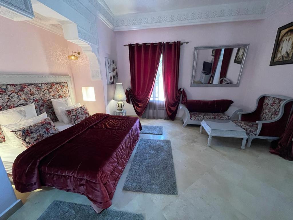 Souzana Villa *