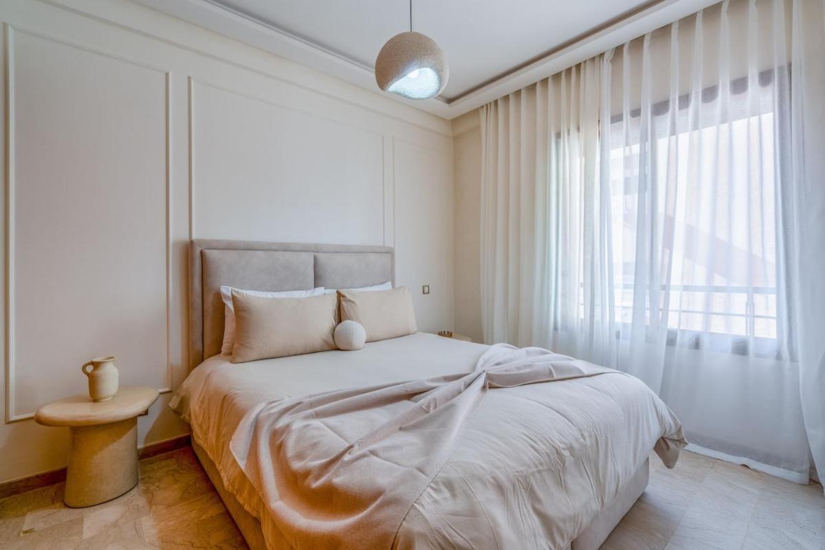 Apartment Downtown Gueliz Modern 1br Ac, Fast Wifi , Parking