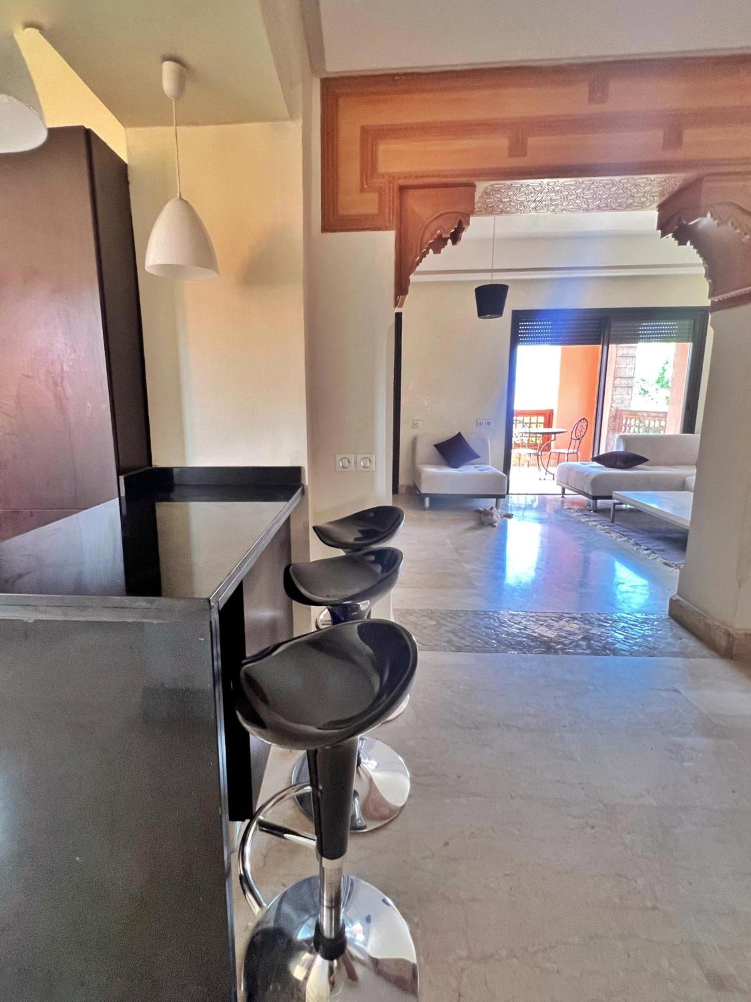 Bright W/ Pool Apartamento *