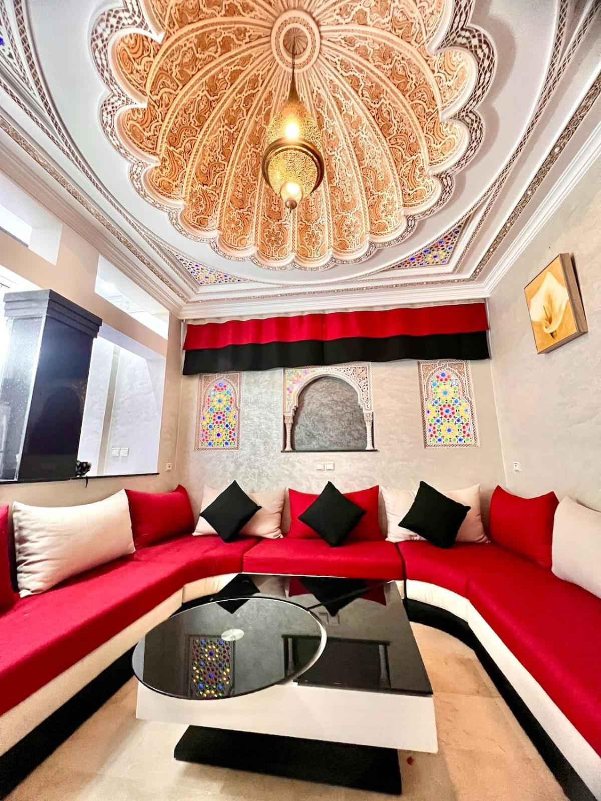 Romantic Retreat Waterfall Cozy Patio Apartment *