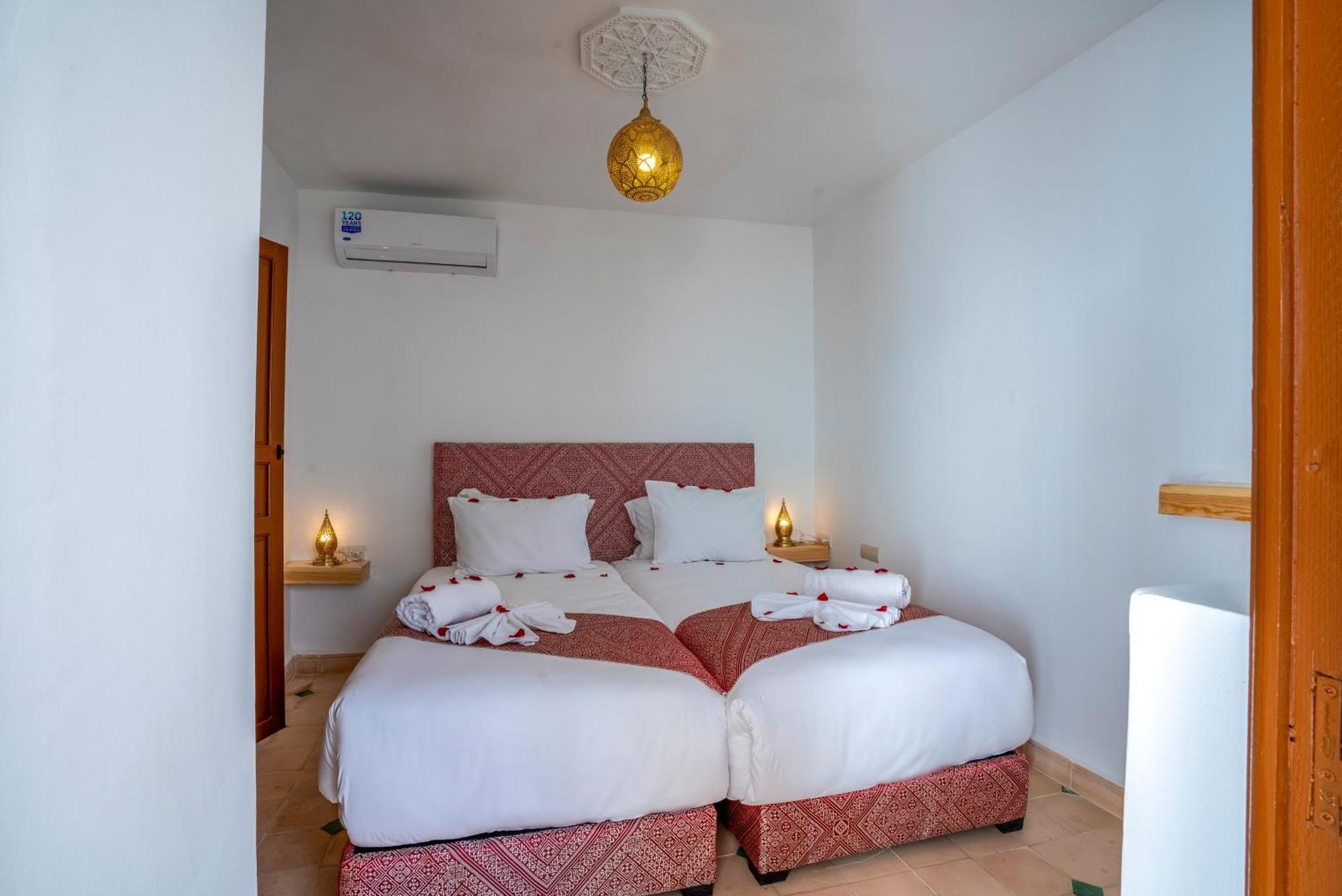 Guest house Ilyan & *