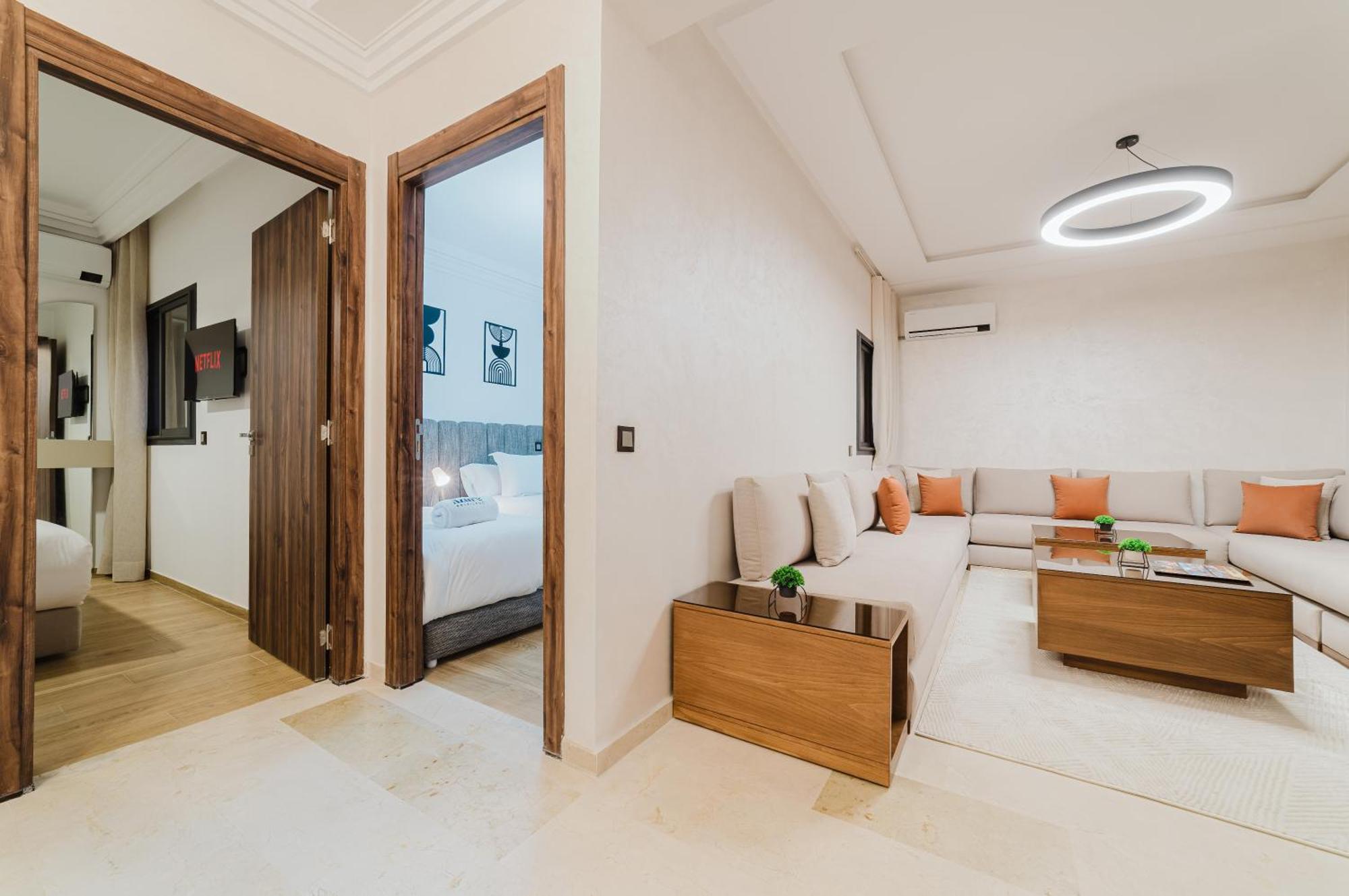 Apartment New! Modern Appart, Parking , Piscine & Fiber Wifi Gueliz Centre *