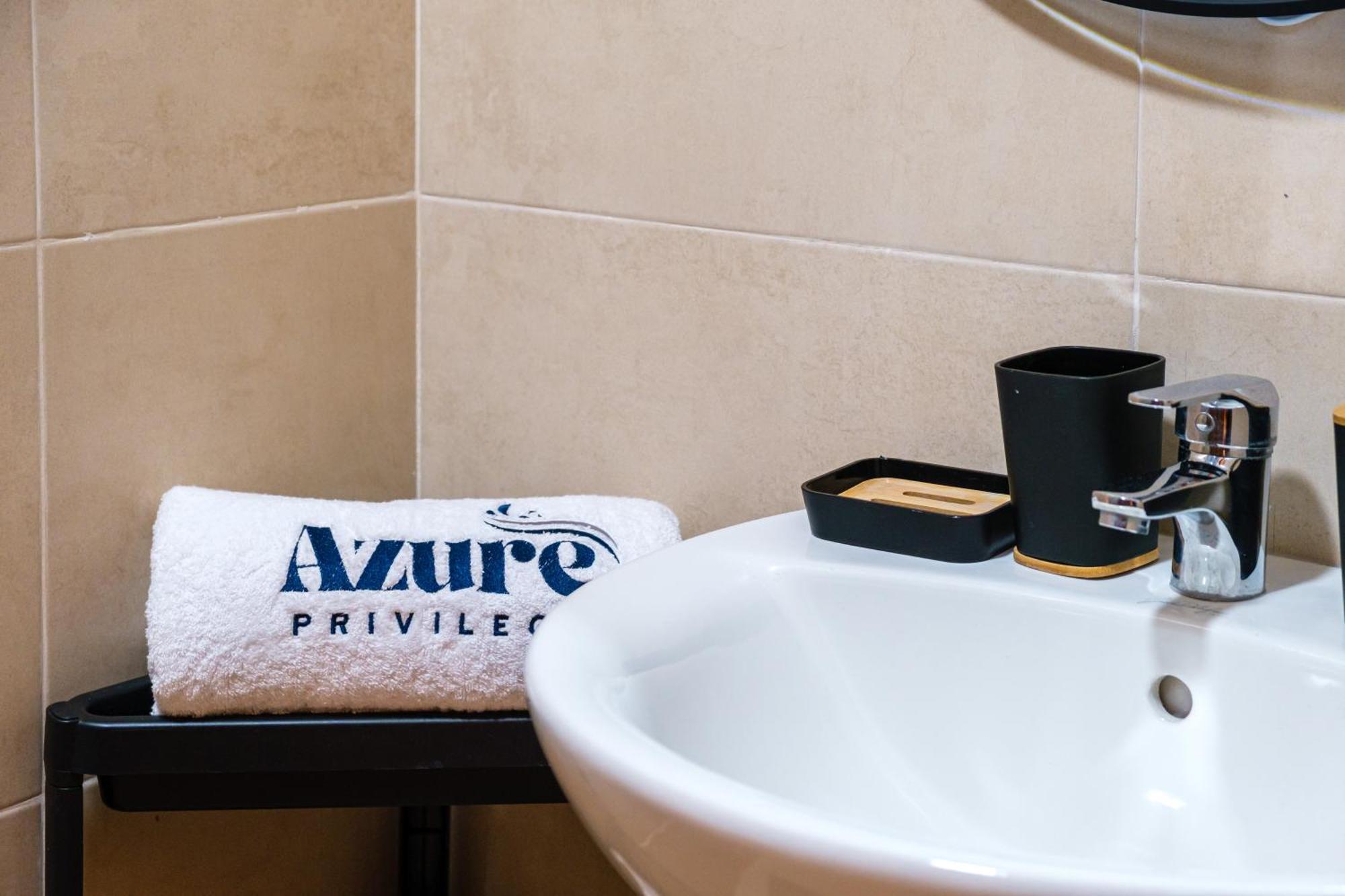 Apartment New! Modern Appart, Parking , Piscine & Fiber Wifi Gueliz Centre Marrakesh