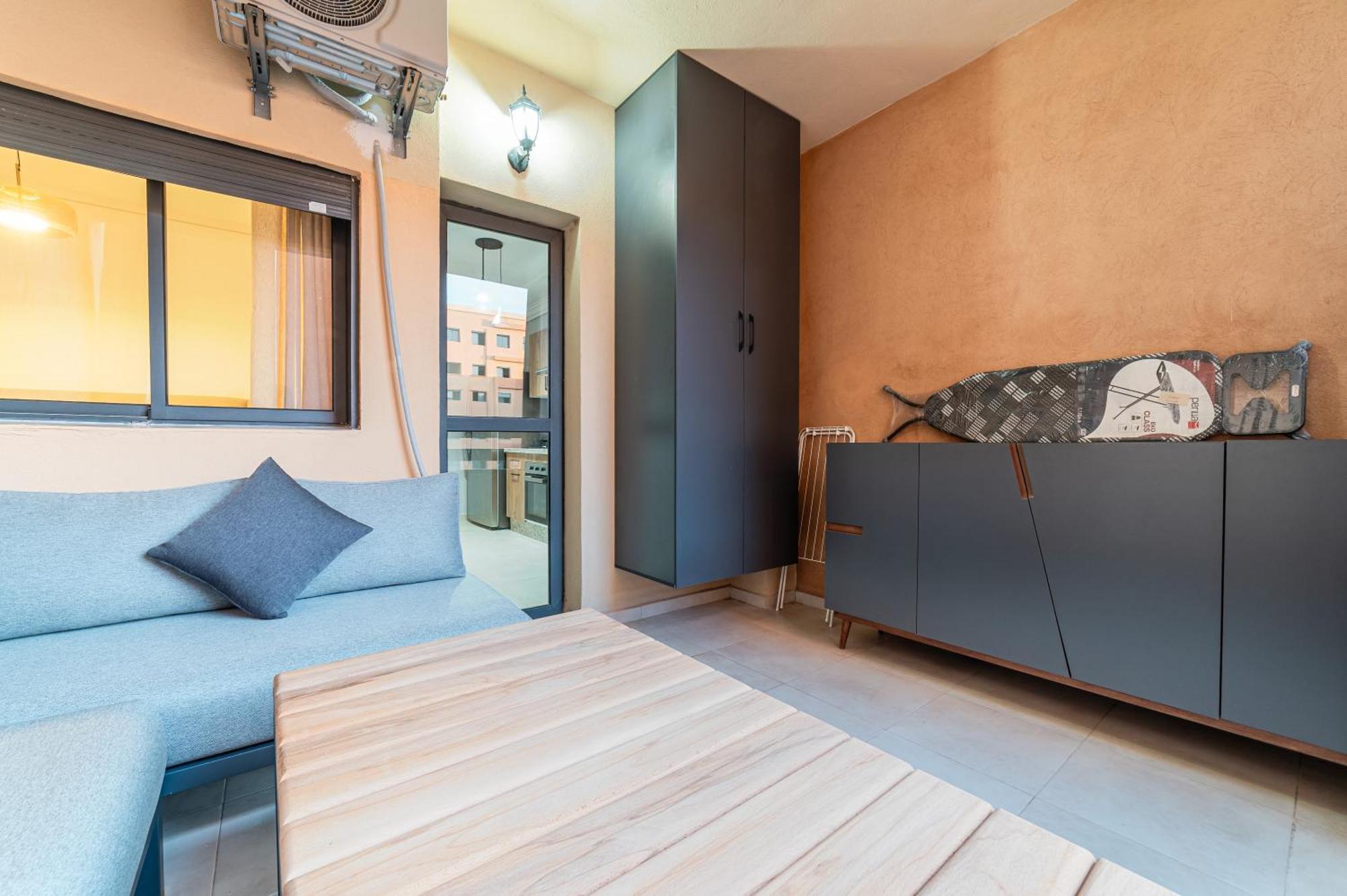 New! Modern Appart, Parking , Piscine & Fiber Wifi Gueliz Centre Apartment *