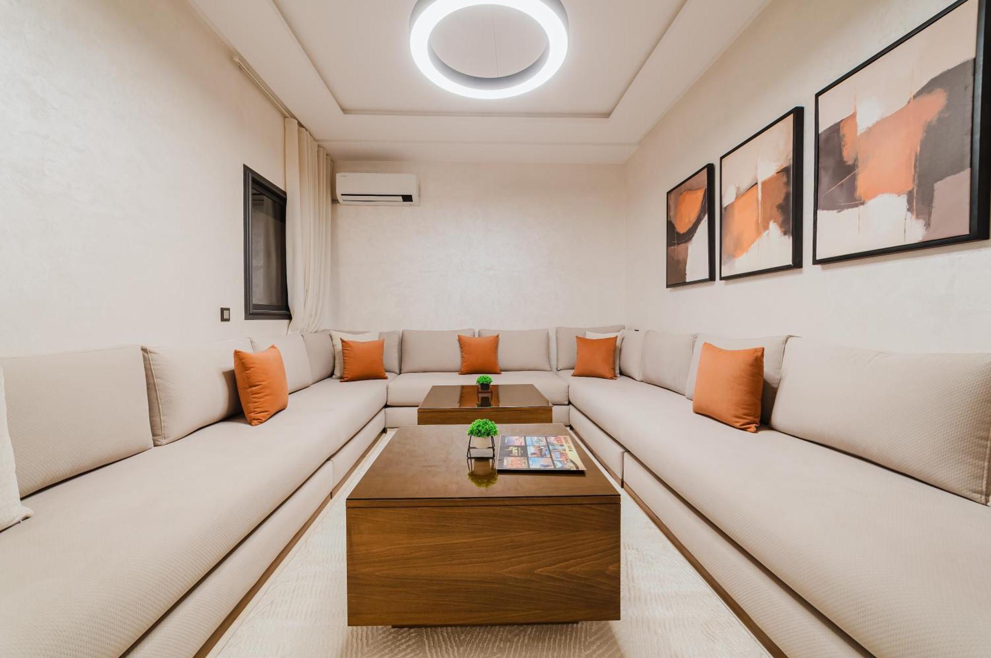 New! Modern Appart, Parking , Piscine & Fiber Wifi Gueliz Centre *