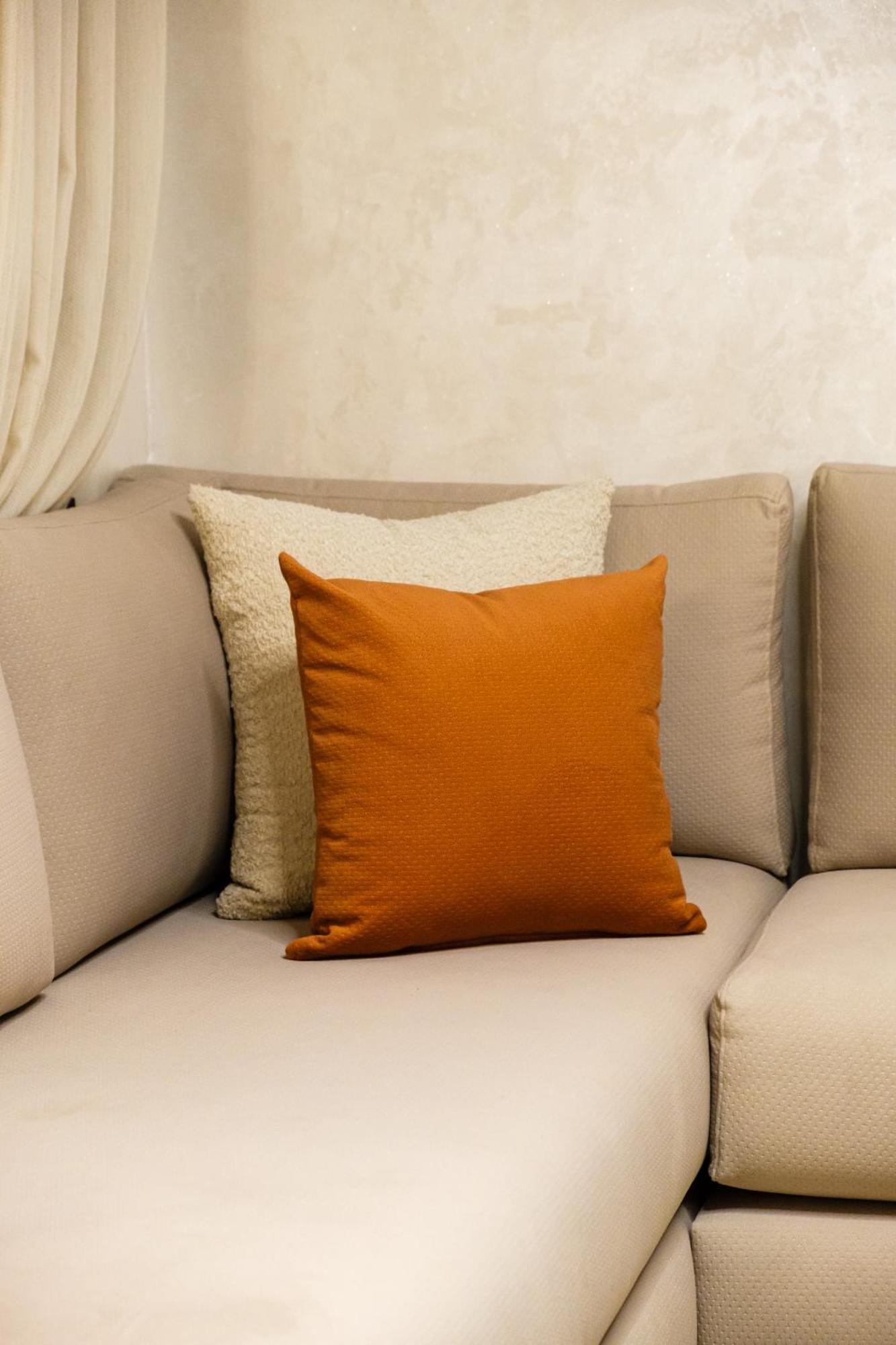 New! Modern Appart, Parking , Piscine & Fiber Wifi Gueliz Centre Marrakesh