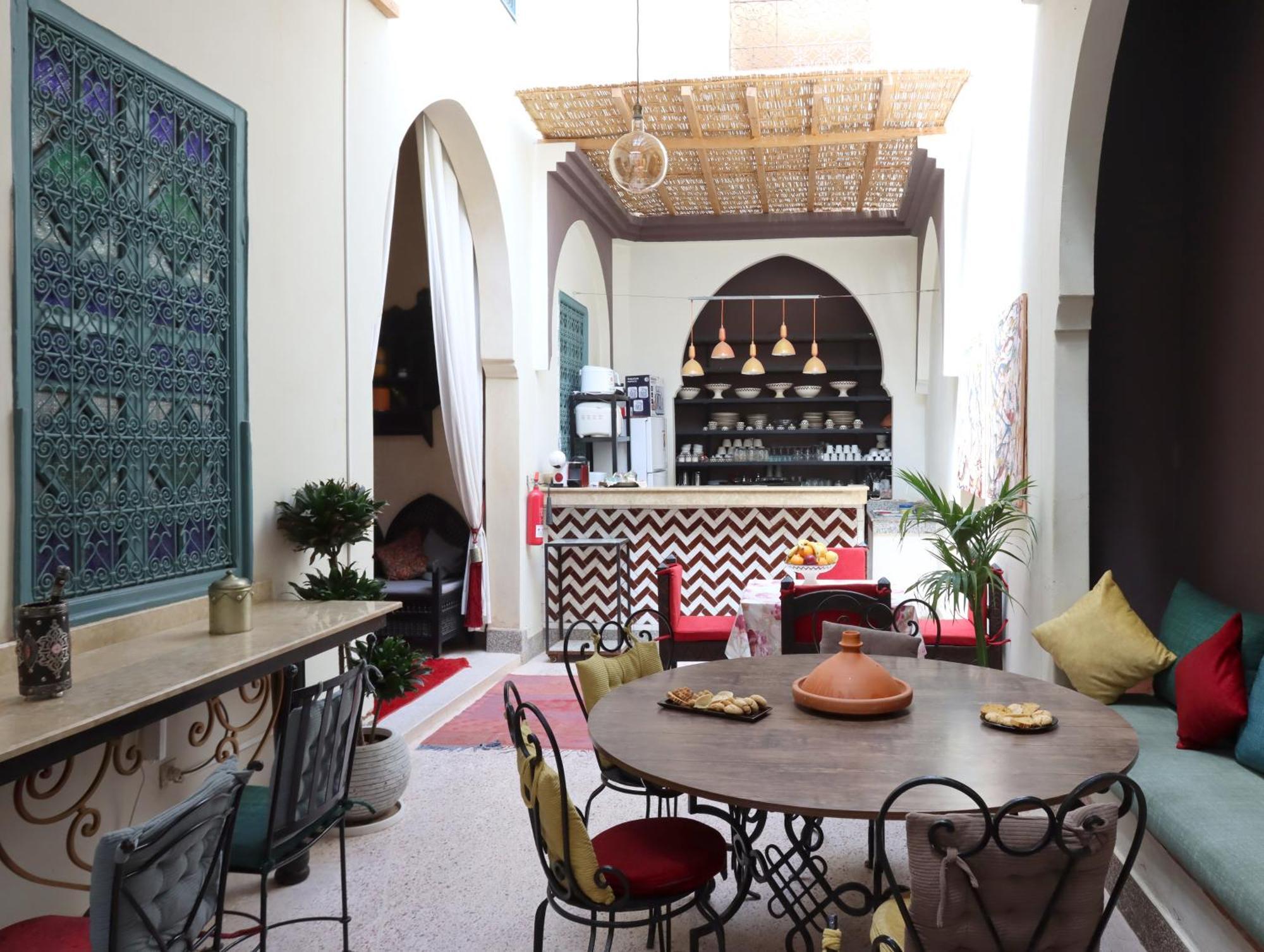 Apartment Pour Un Groupe De 14 Personnes Dans Le Centre Marrakesh