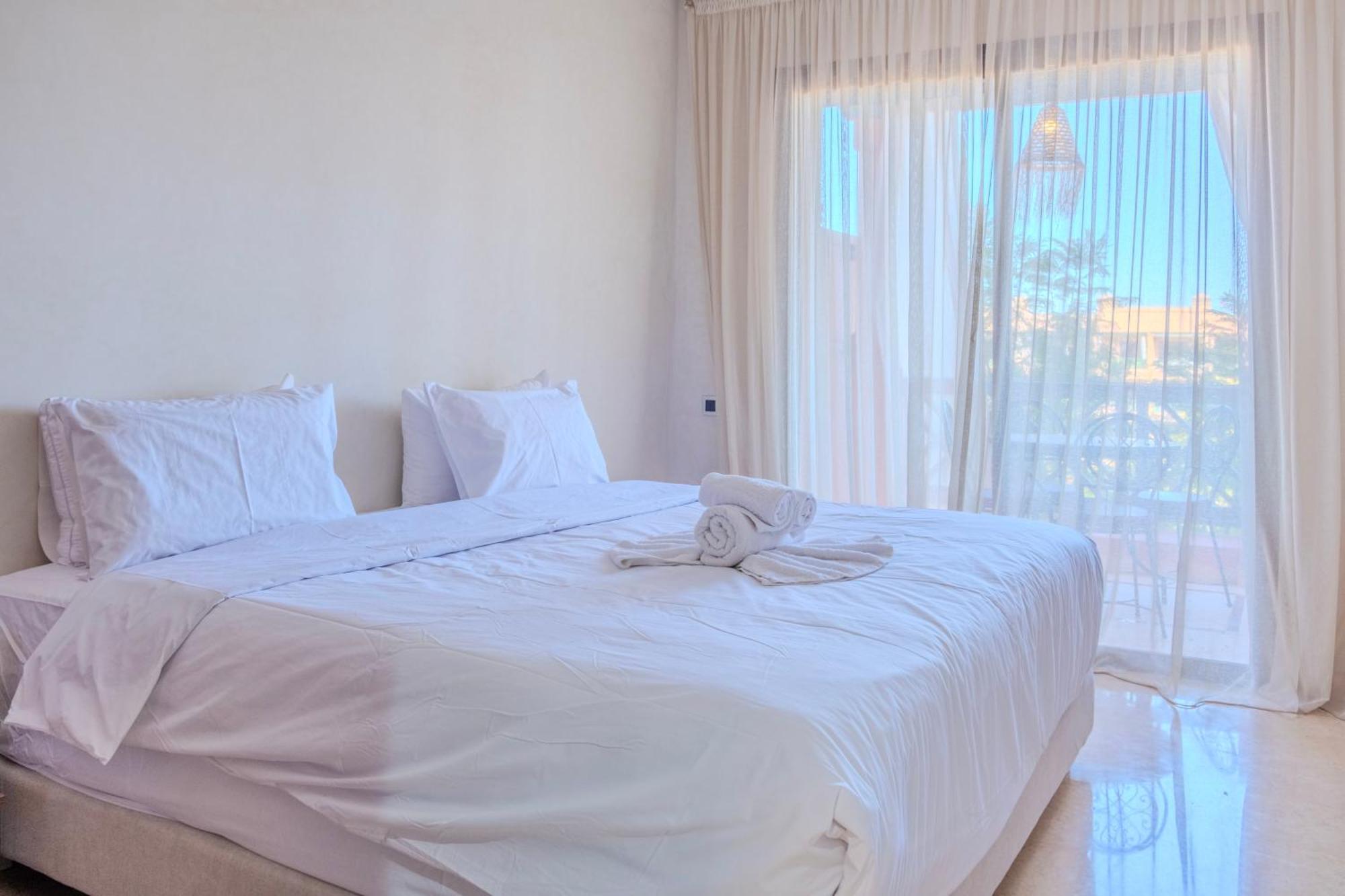 Luxury 2br With Pool & Garden View Balcony Apartment Marrakesh