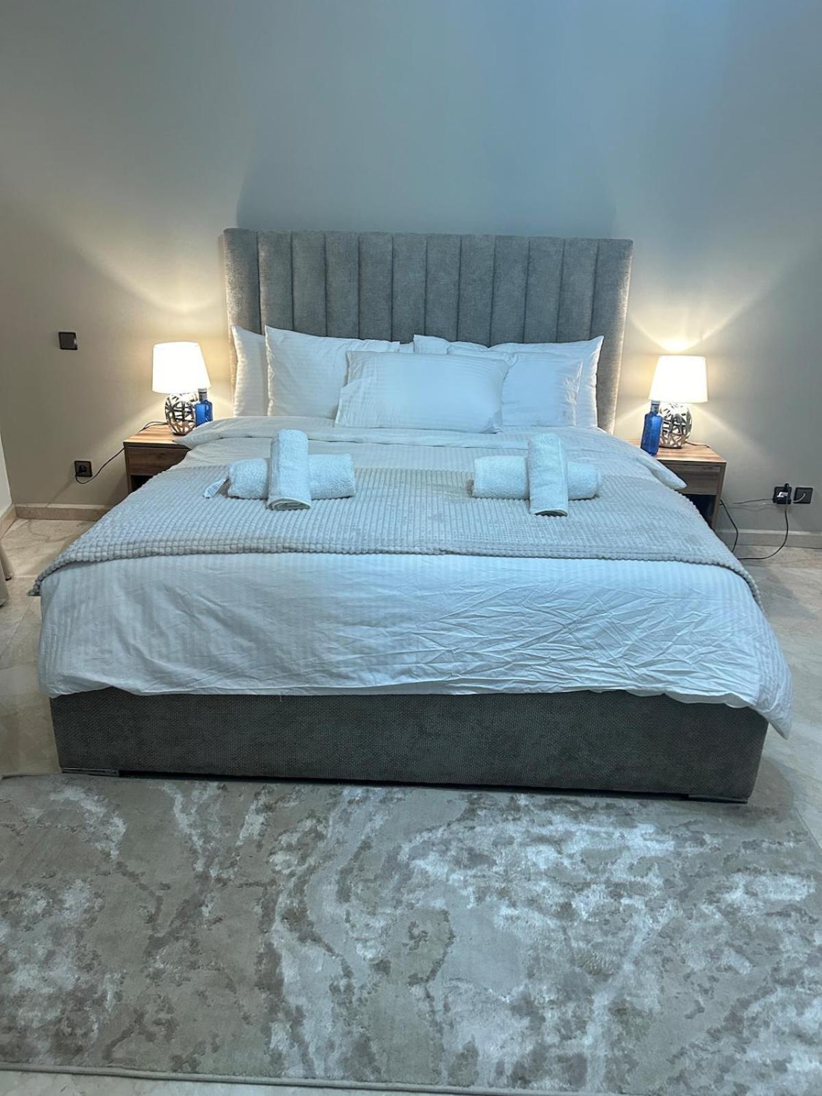 Apartment 2-bedroom Luxury Contemporary Hivernage