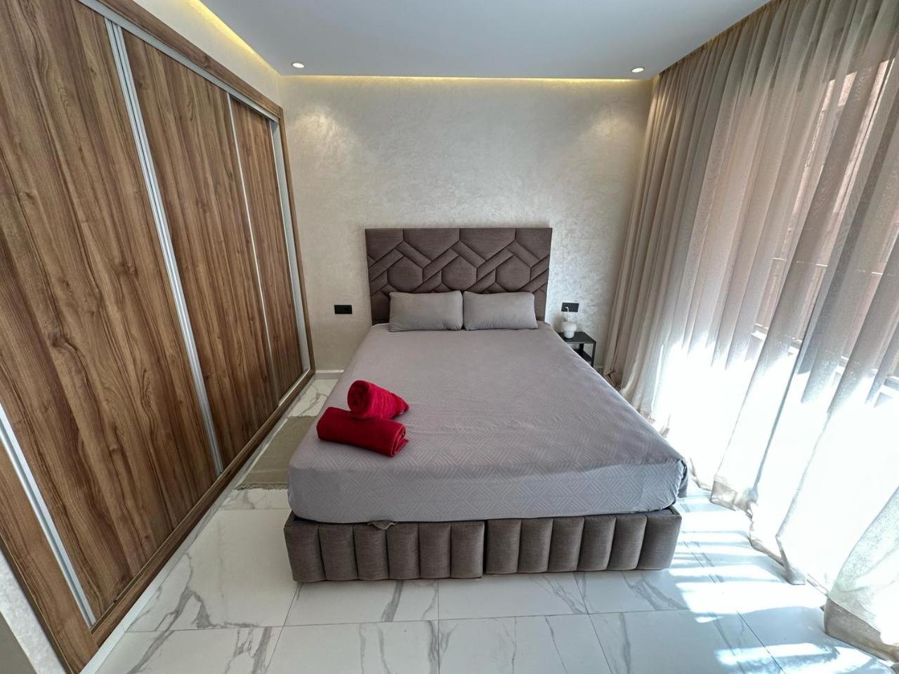 Spacieux Avec Terrasse Coeur De Marrakech Apartment