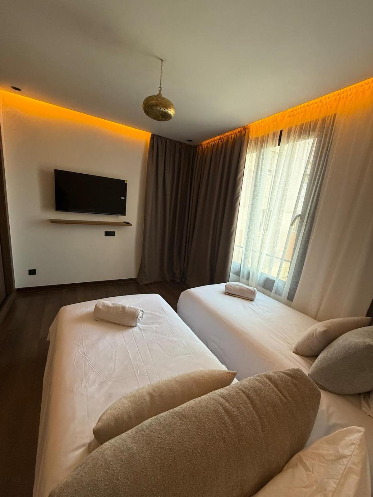 Gueliz, Wifi Fibre, Parking Gratuit, Centre Marrakech Apartment