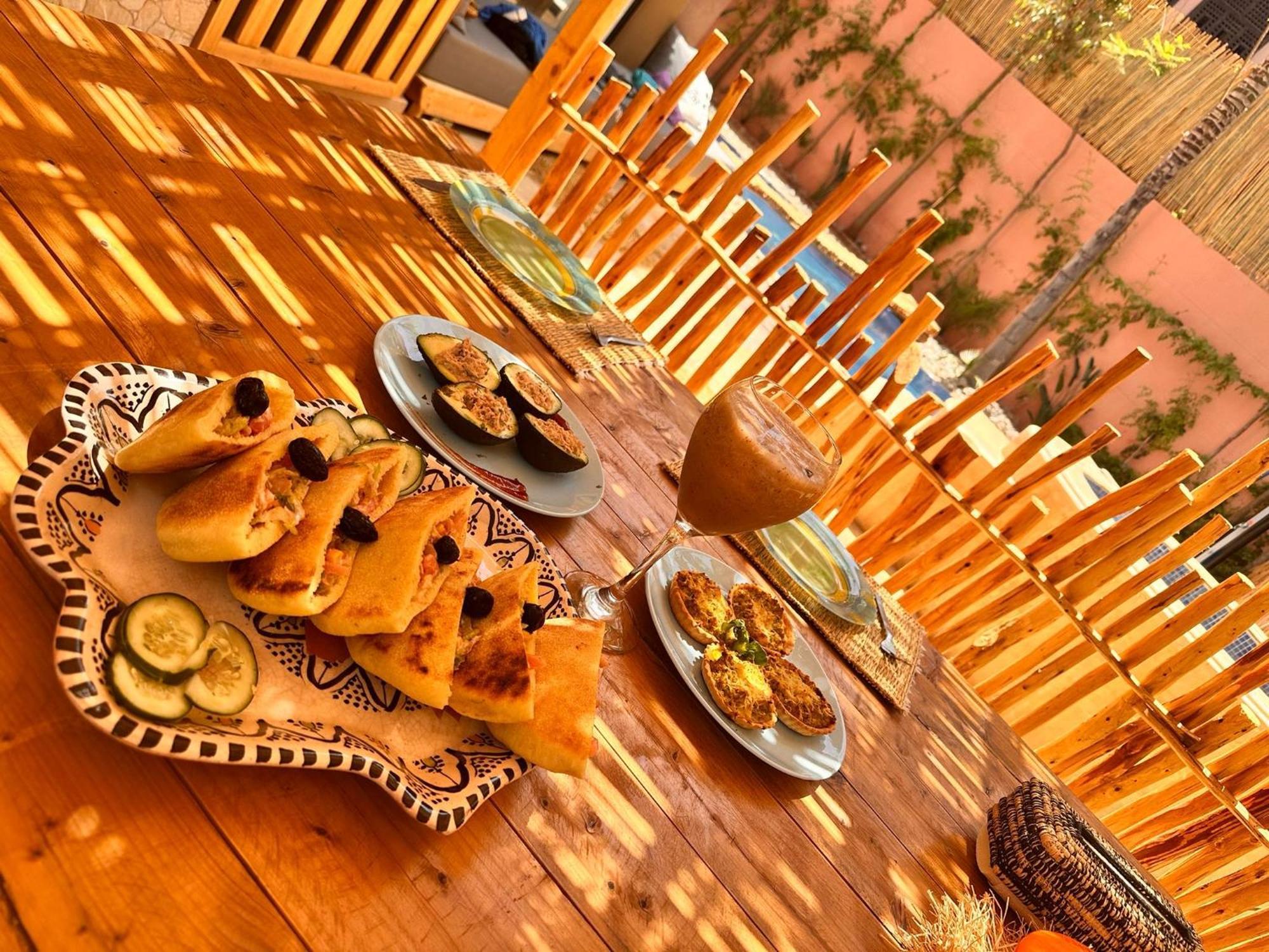 Villa Jawhar & *