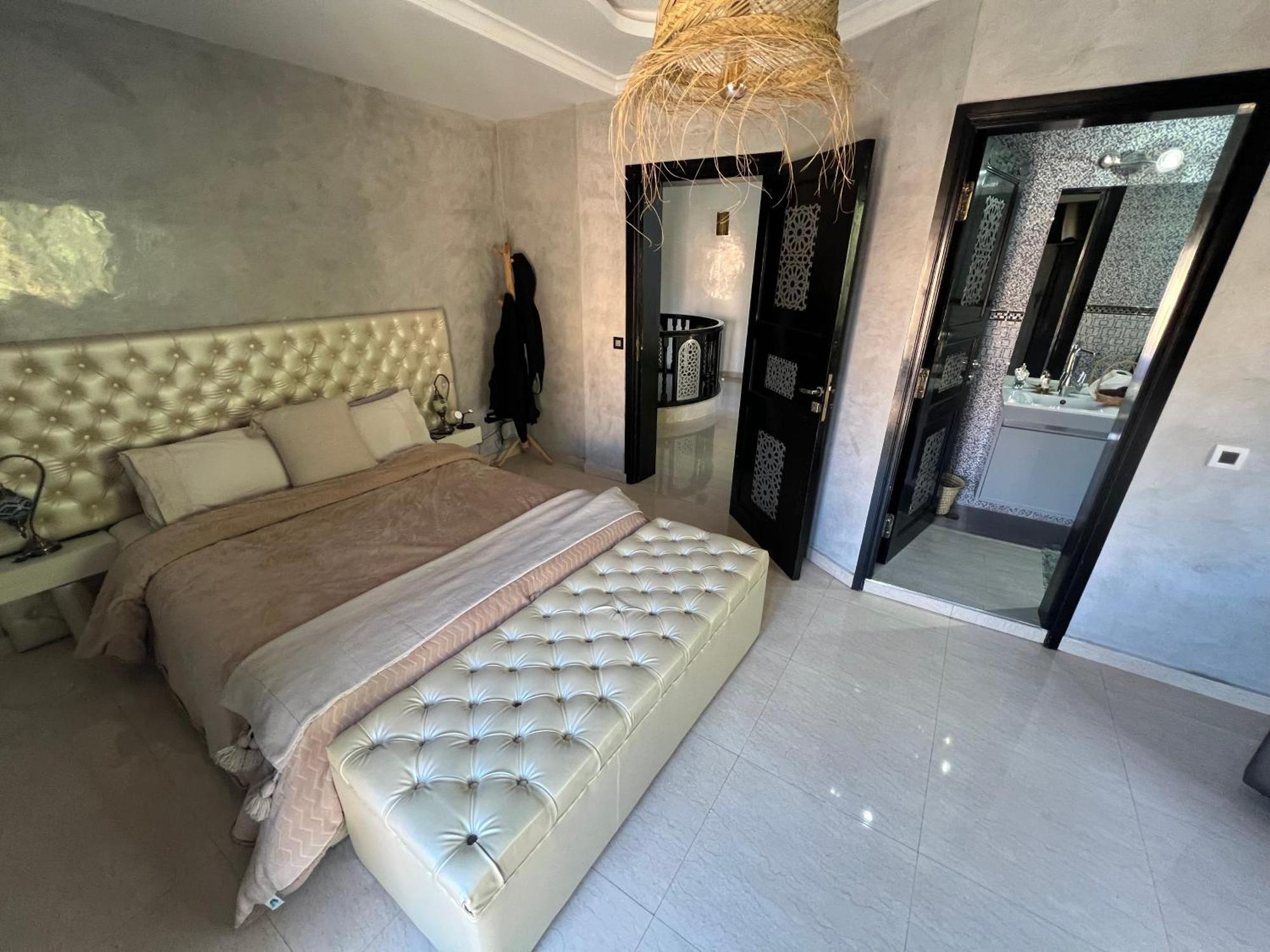 Villa Jawhar & *