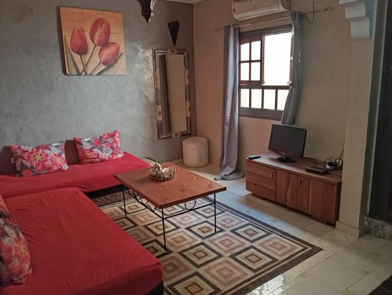 6 Min Centre Terrasse Apartment *
