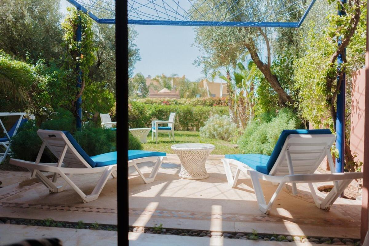 Cosy Avec Parc Et Piscine Pour Femme Apartment