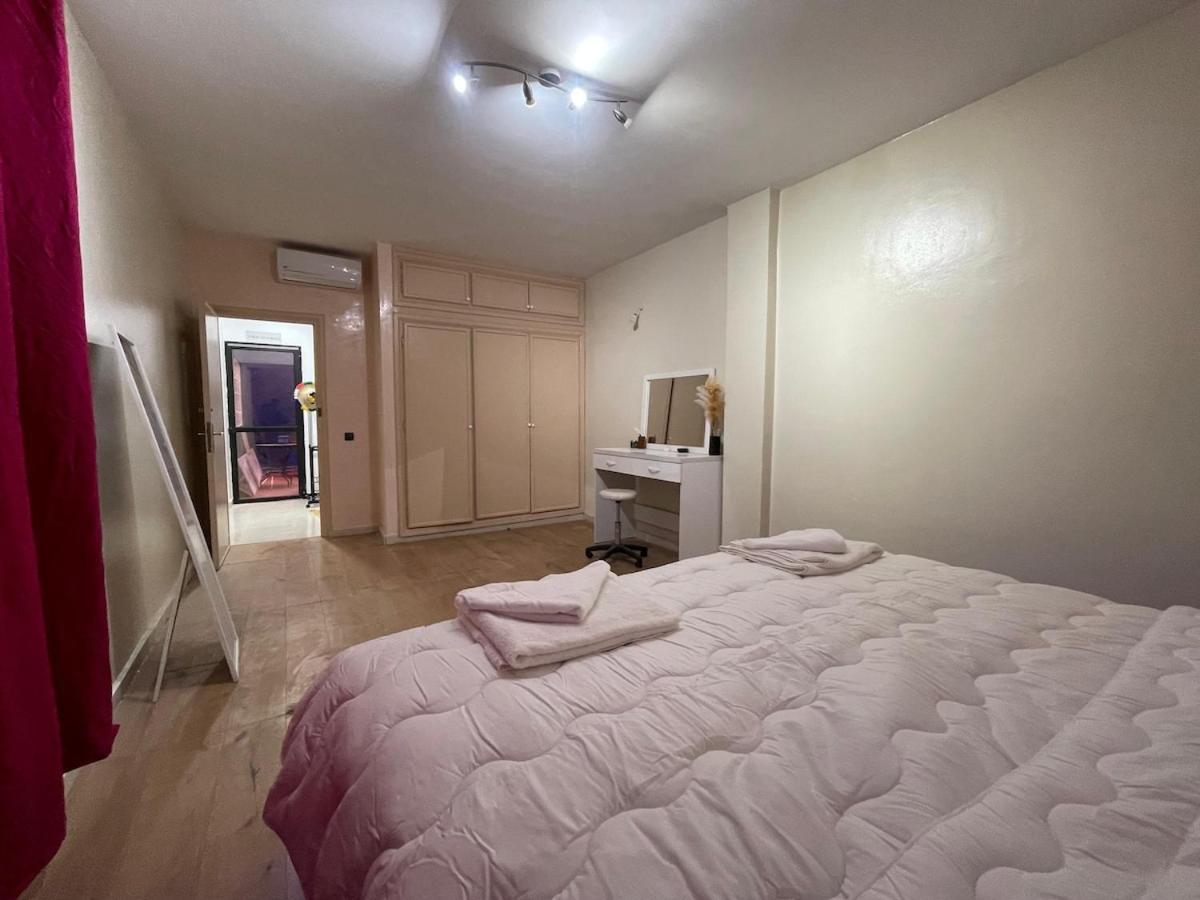 Spacious Flat With Private Gym And Lovely Terrace