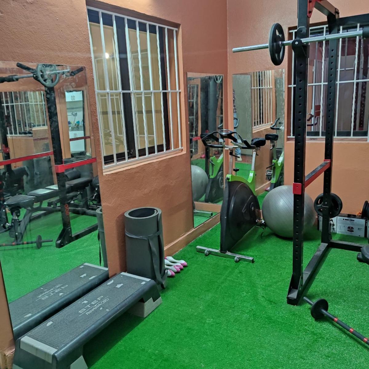 Spacious Flat With Private Gym And Lovely Terrace Marrakesh