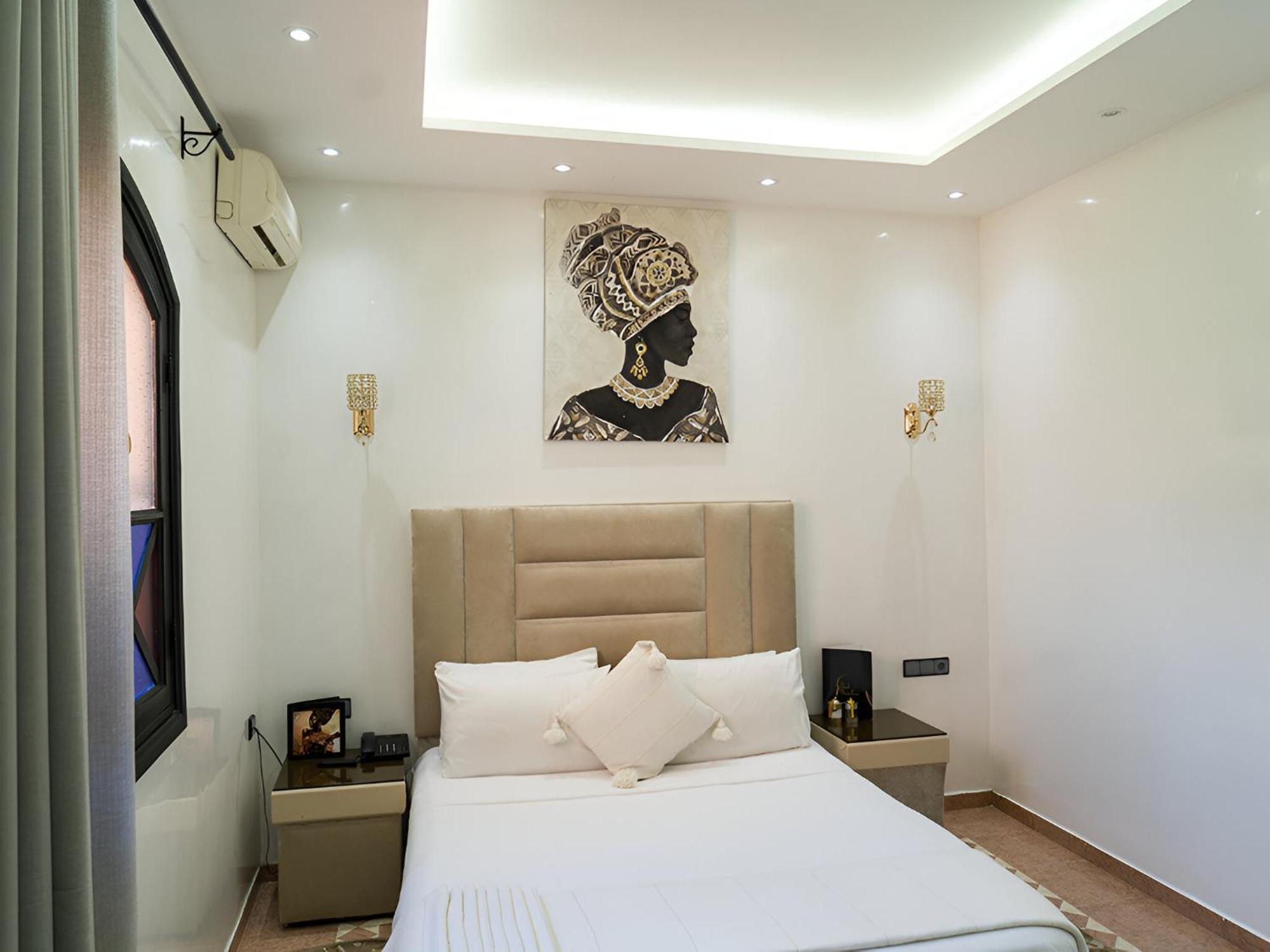 Riad Douirtna