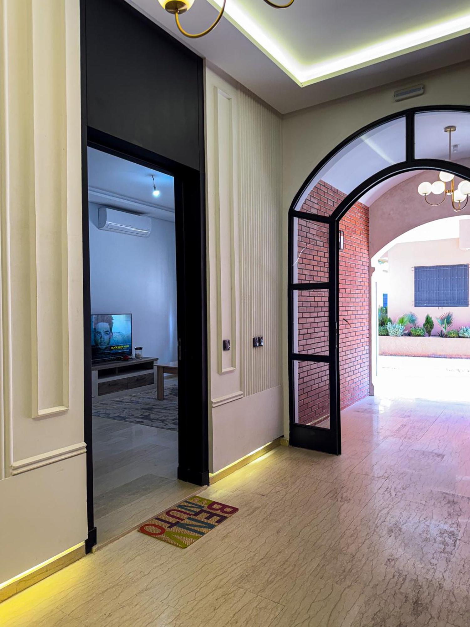 Downtown With Pool Apartment