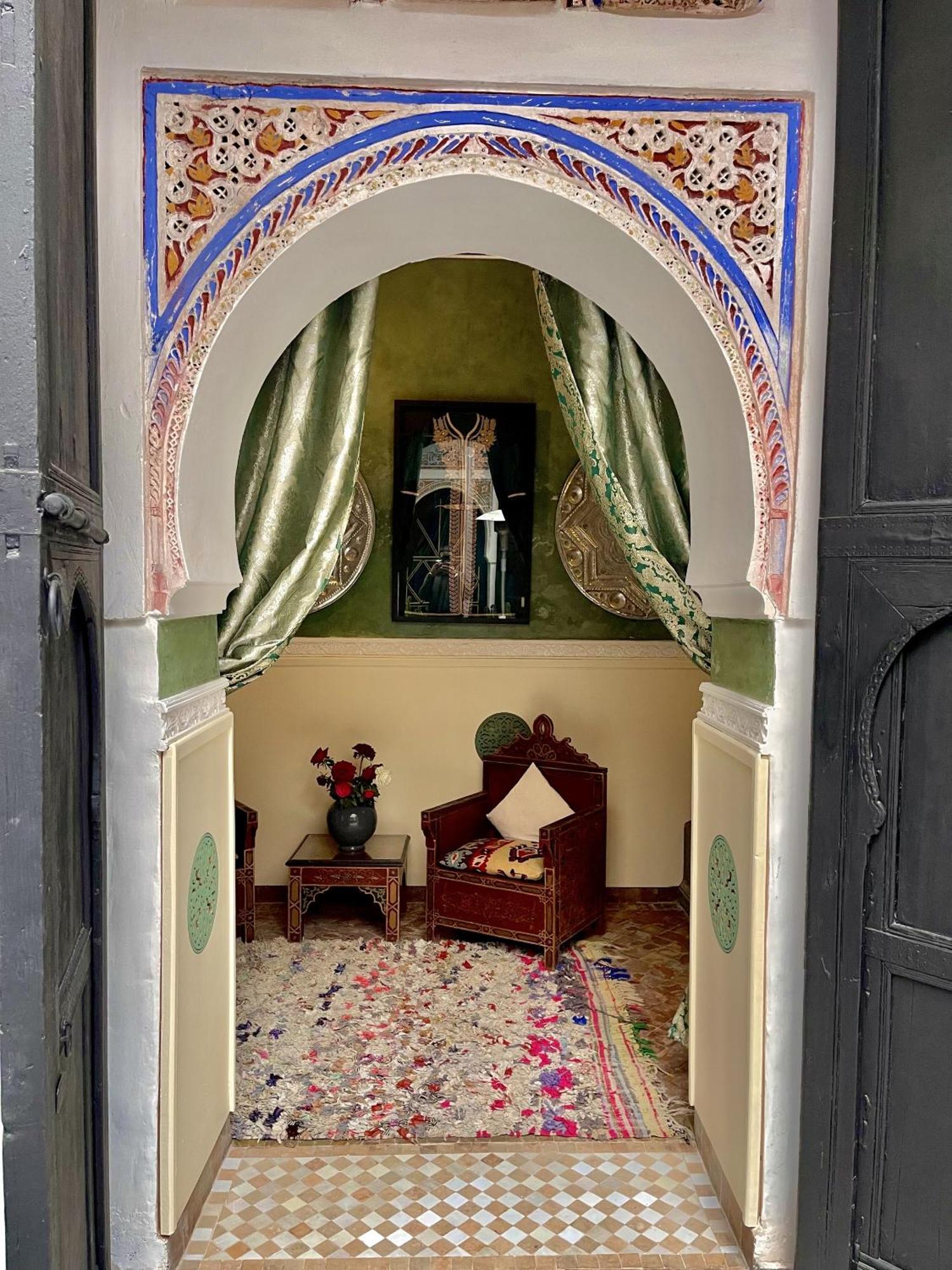 Ta'achchaqa Riad 3*