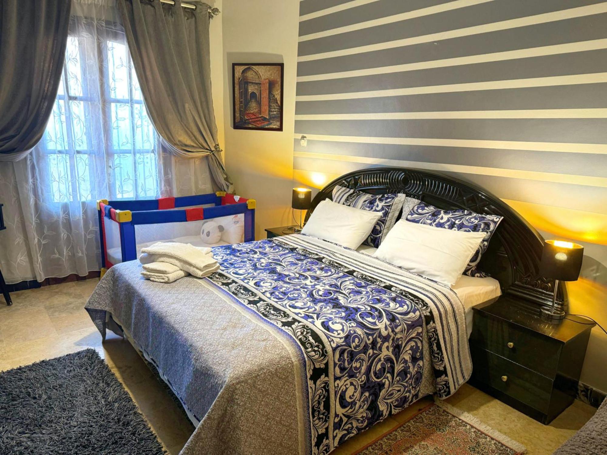 Oranger Family House Center, Private Large House, Terasse Garden View, Free Parking