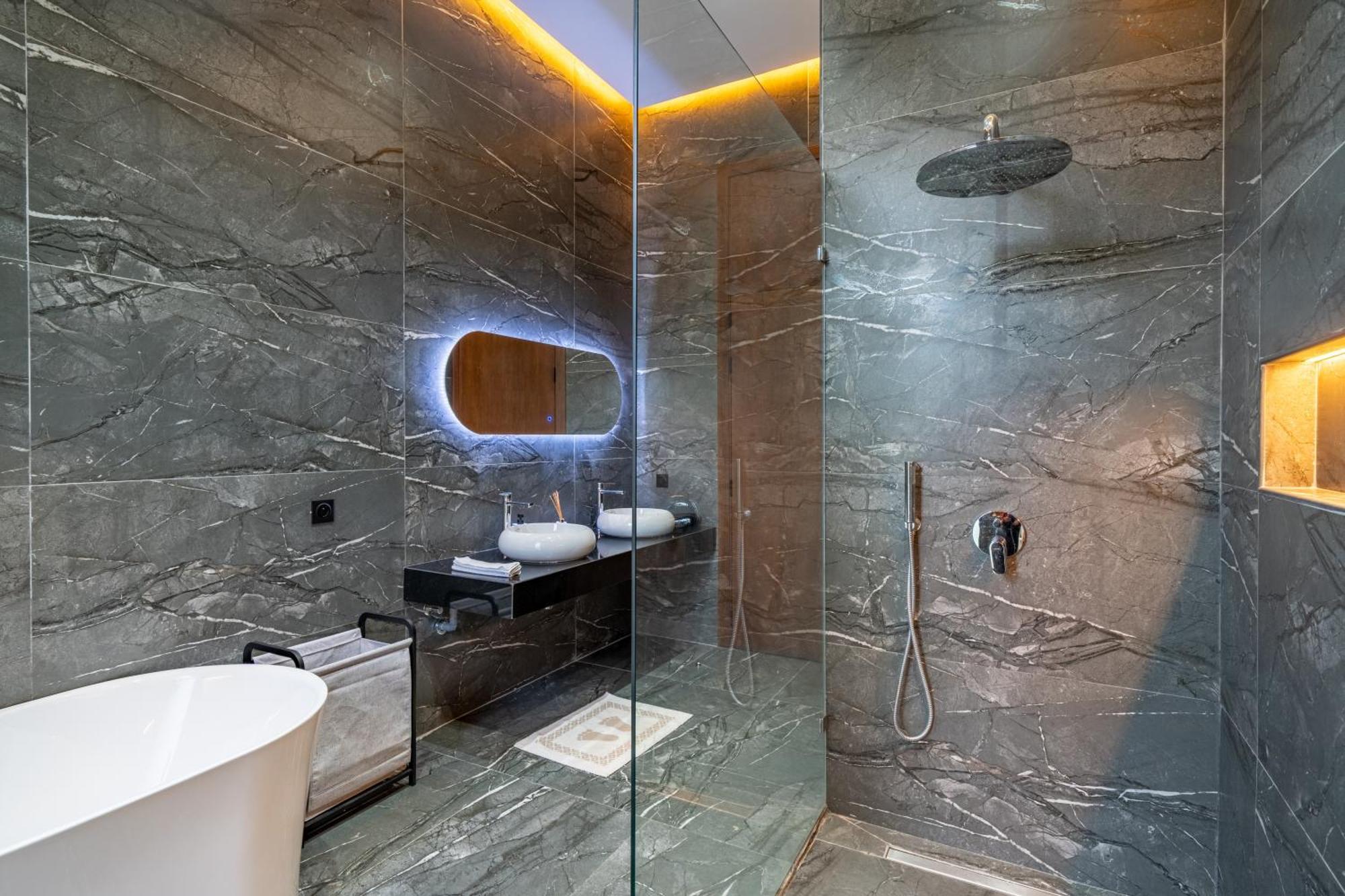 Pousada Alia - Piscine - 4 Bedroom Ba - Wifi - Parking
