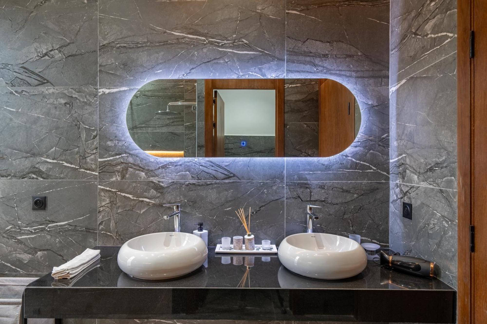 Pousada Alia - Piscine - 4 Bedroom Ba - Wifi - Parking *