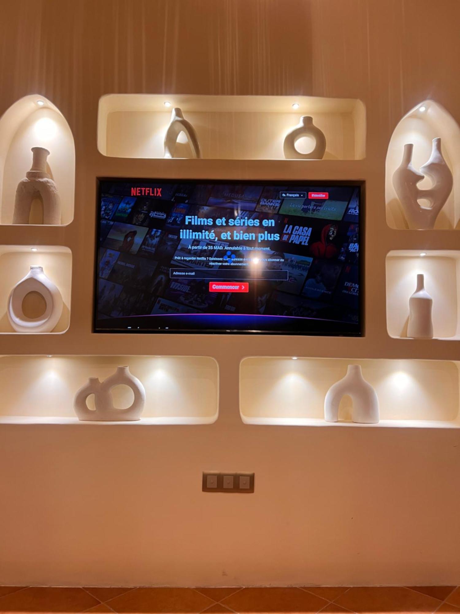 Apartment F3 Exceptionnel A Gueliz - A 5 Min De La Gare - Piscine, Wi-fi Et Parking Au Coeur De Marrakech *