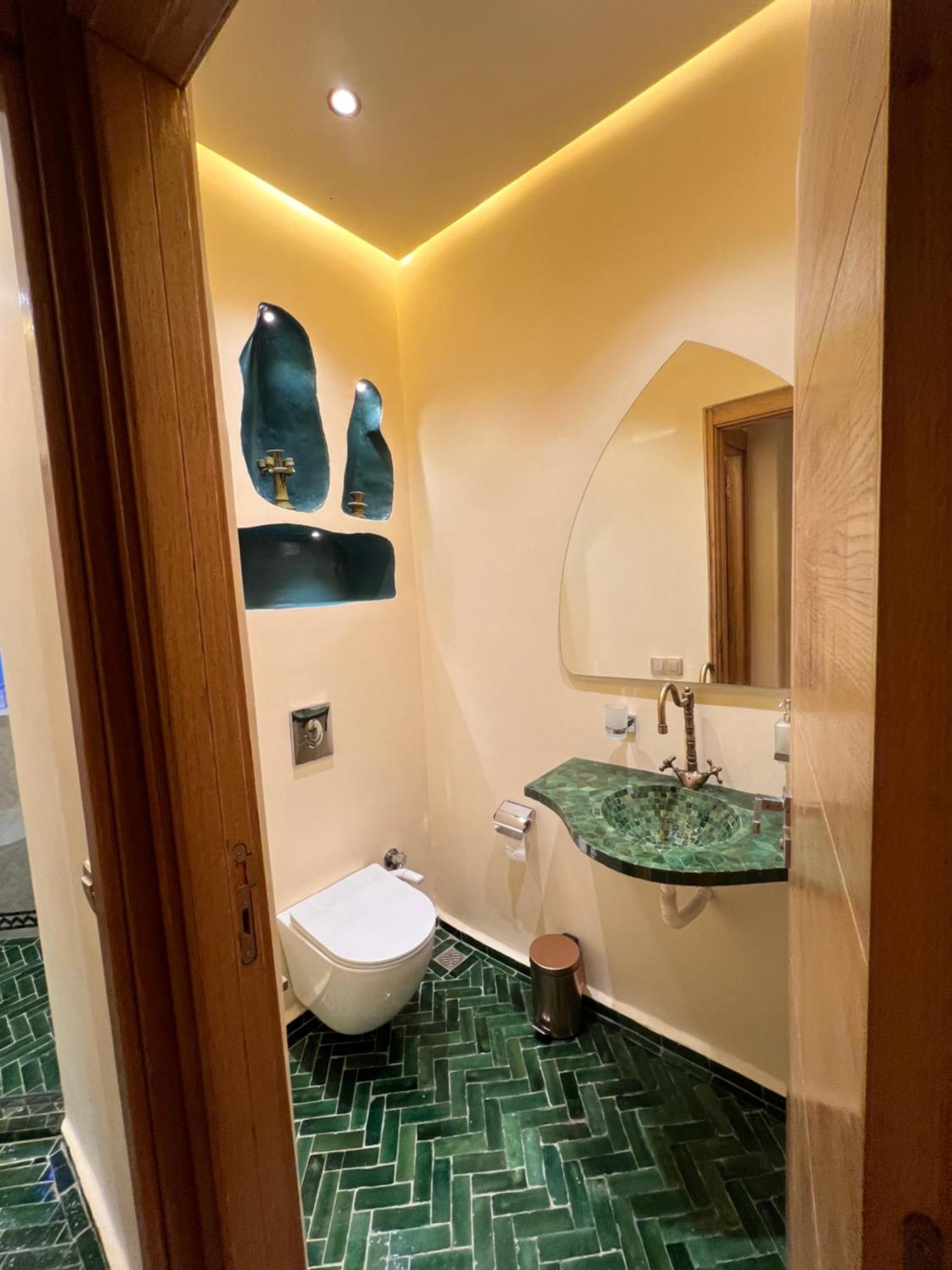Apartment F3 Exceptionnel A Gueliz - A 5 Min De La Gare - Piscine, Wi-fi Et Parking Au Coeur De Marrakech