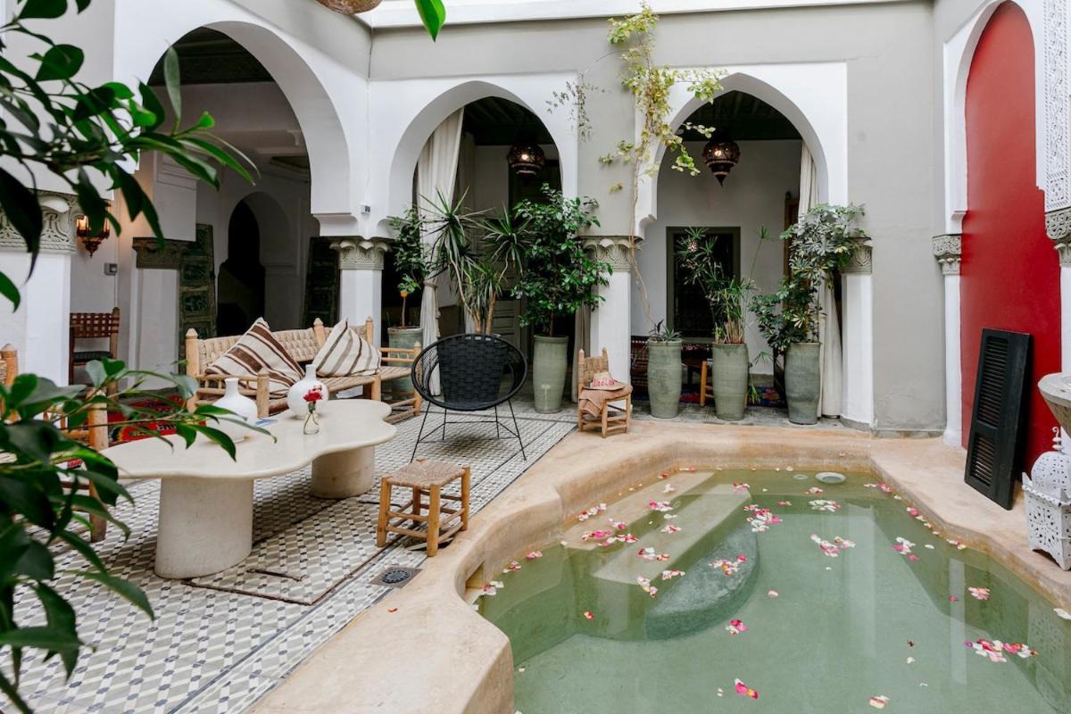 Lou, 5 Bedrooms, Private 12 P, Pool, Hammam * Marrakesh