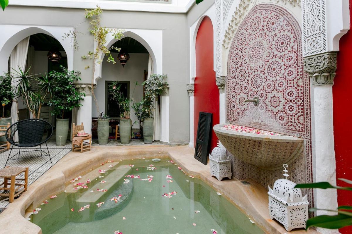 Lou, 5 Bedrooms, Private 12 P, Pool, Hammam Holiday home Marrakesh