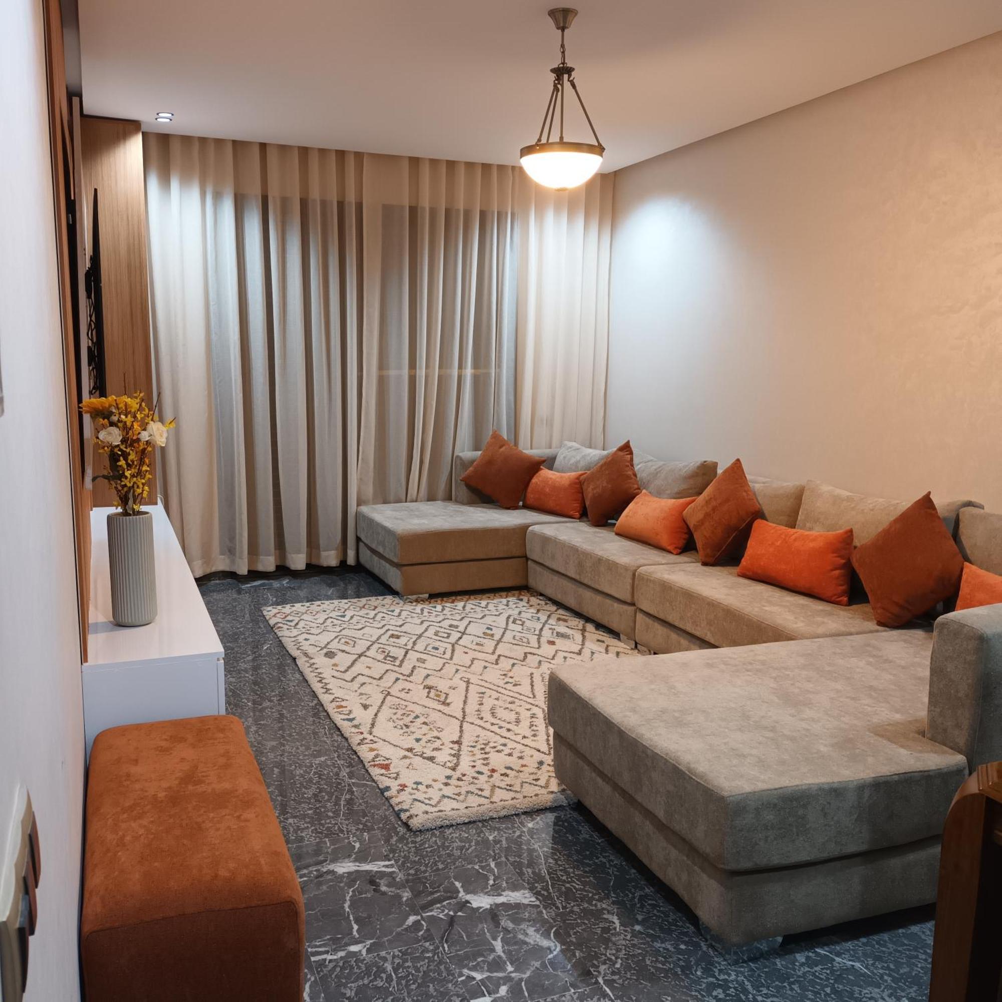 Modern 2-bedroom Family Flat In Marrakech Apartment *