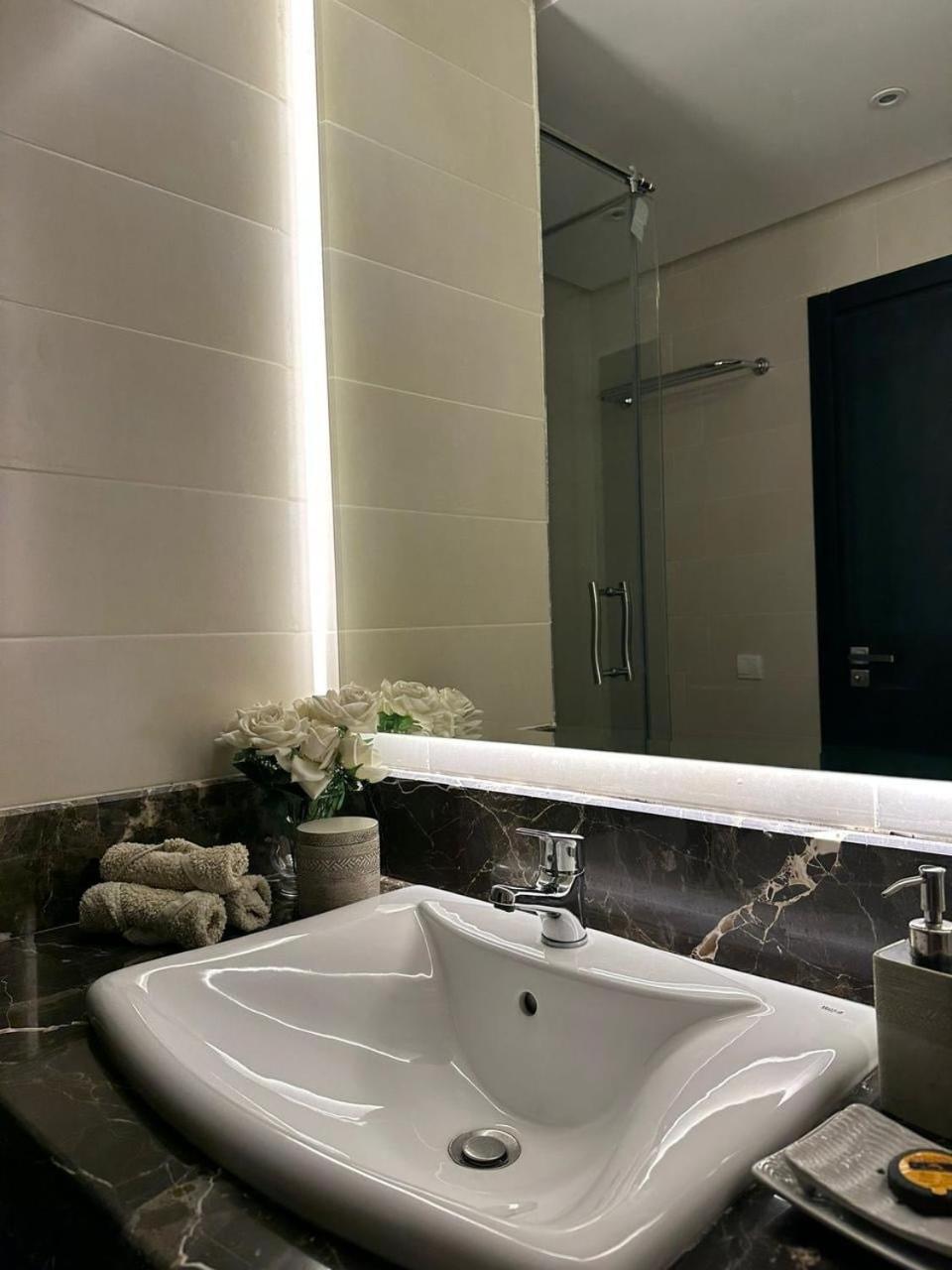 Apartment Luxury And Free Parking