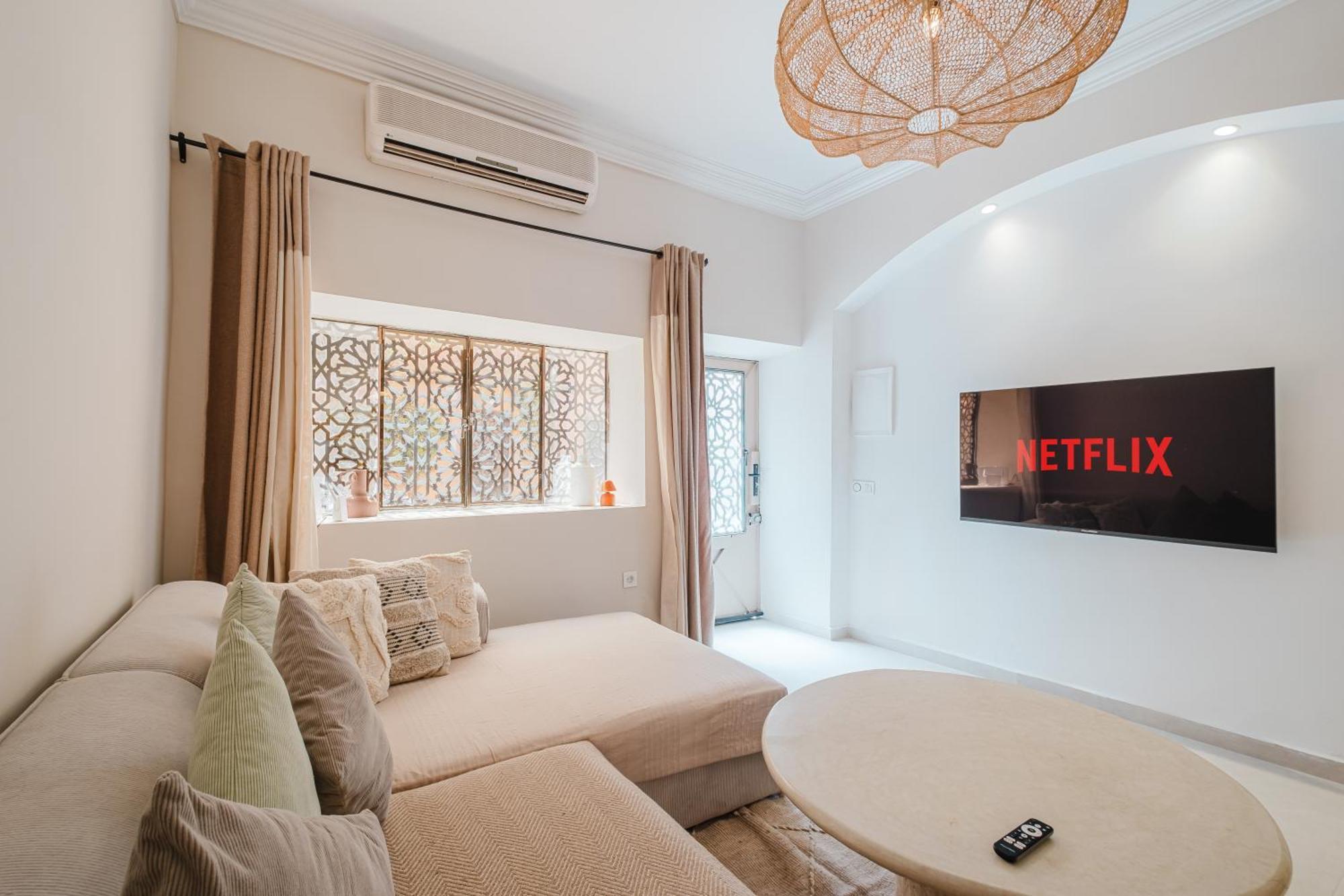 Heart Of Gueliz With Rooftop Pool & Breakfast Included