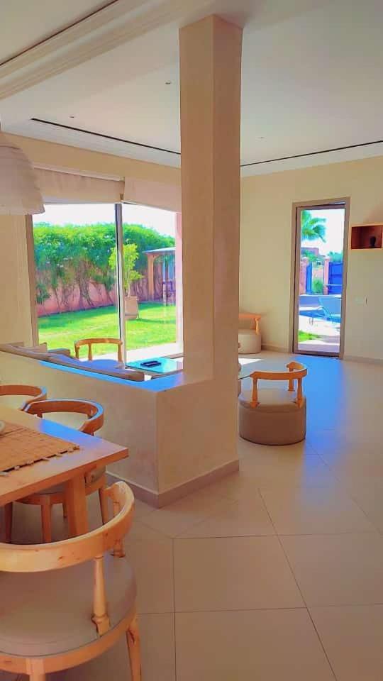 Amelkis Villa *