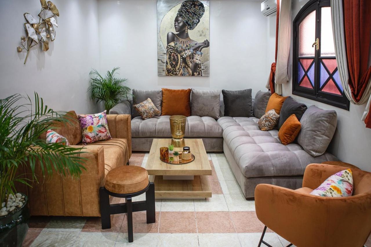Riad Douirtna