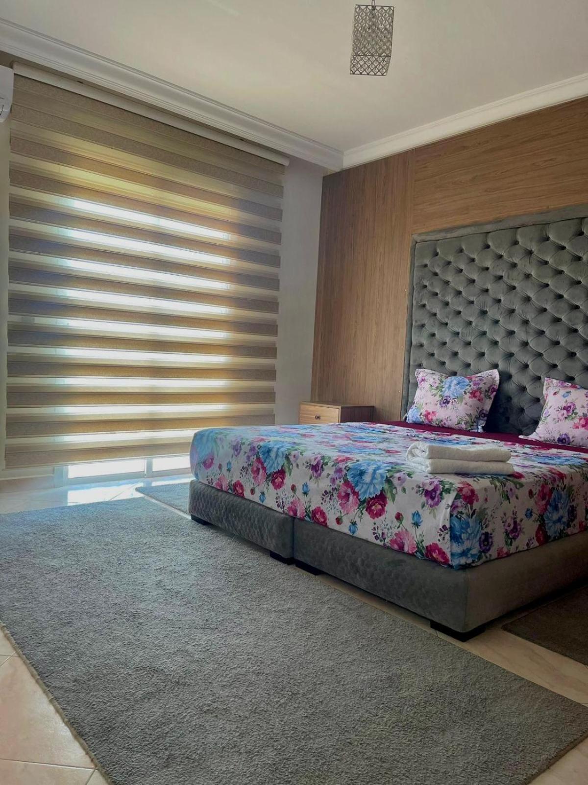 Apartment Mobarak Immo