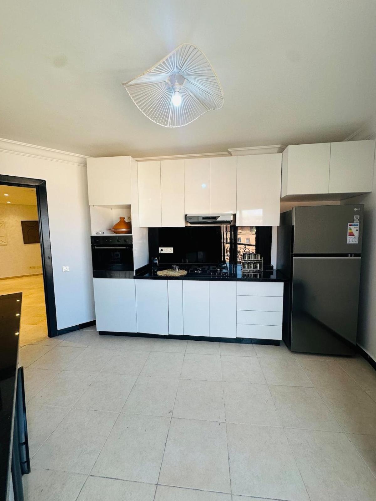 Sublime 2 Bedrooms With Pool And Wi-fi Marrakech Apartment
