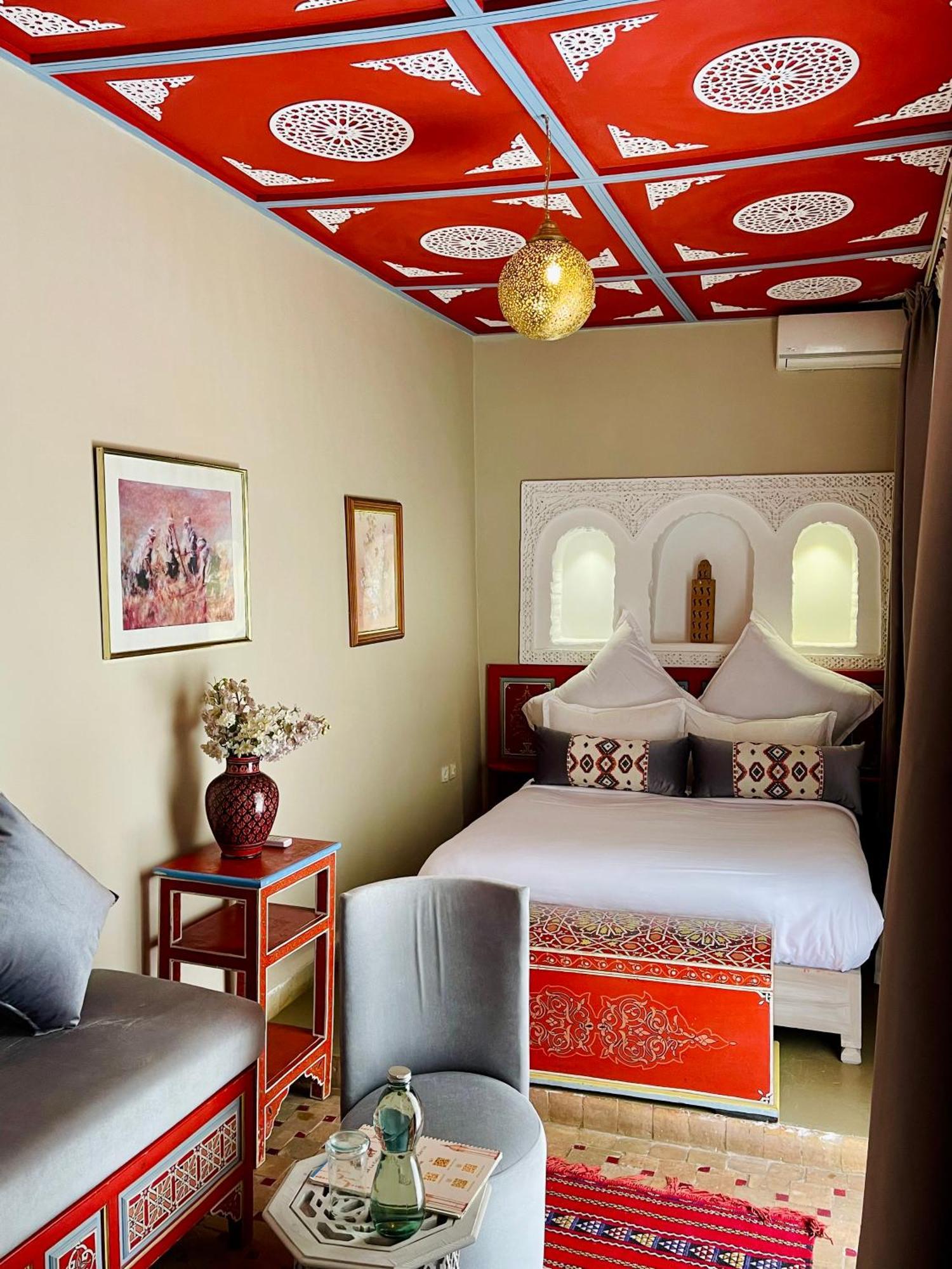 La Caleche & Riad